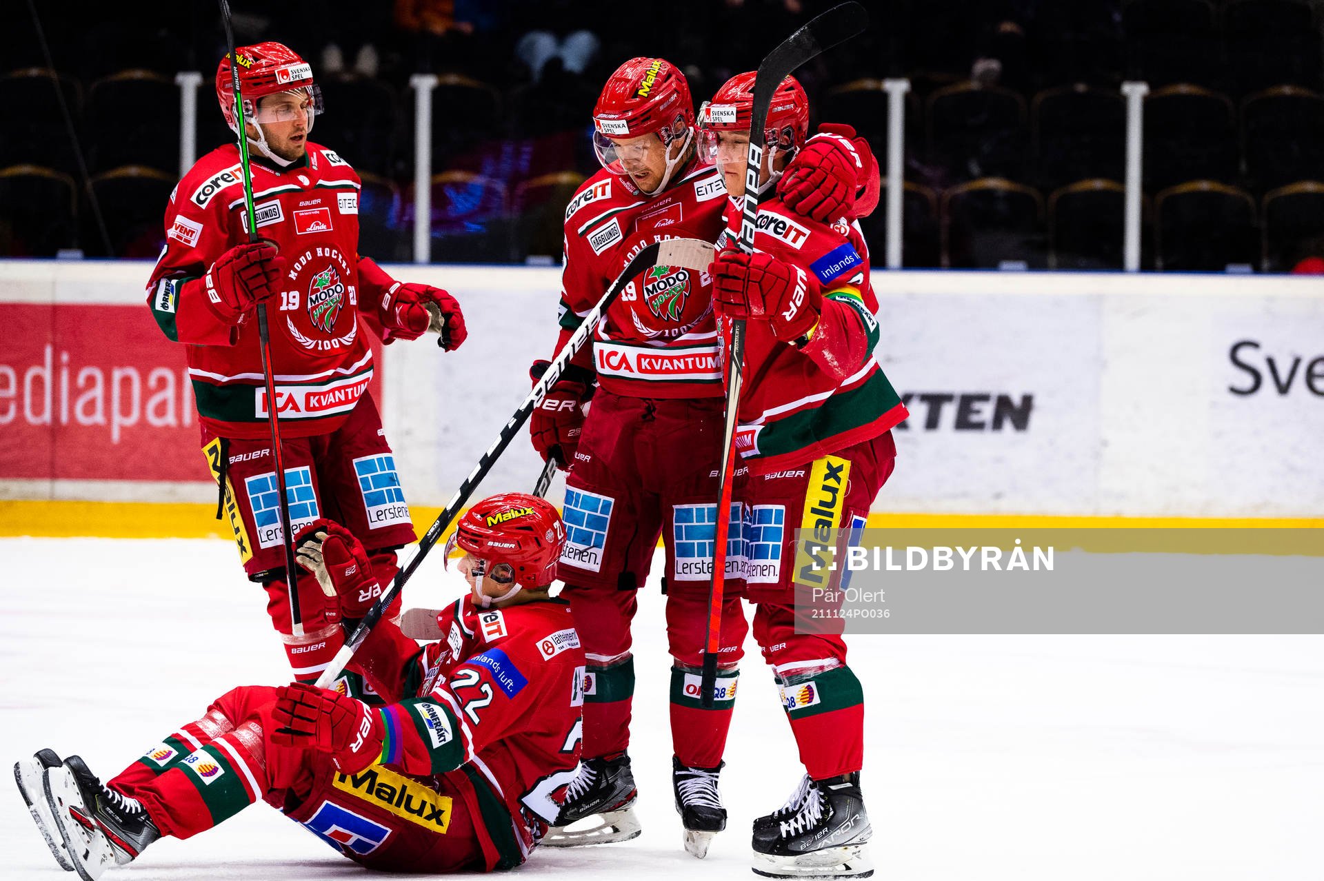 Modos Daniel Mannberg jublar