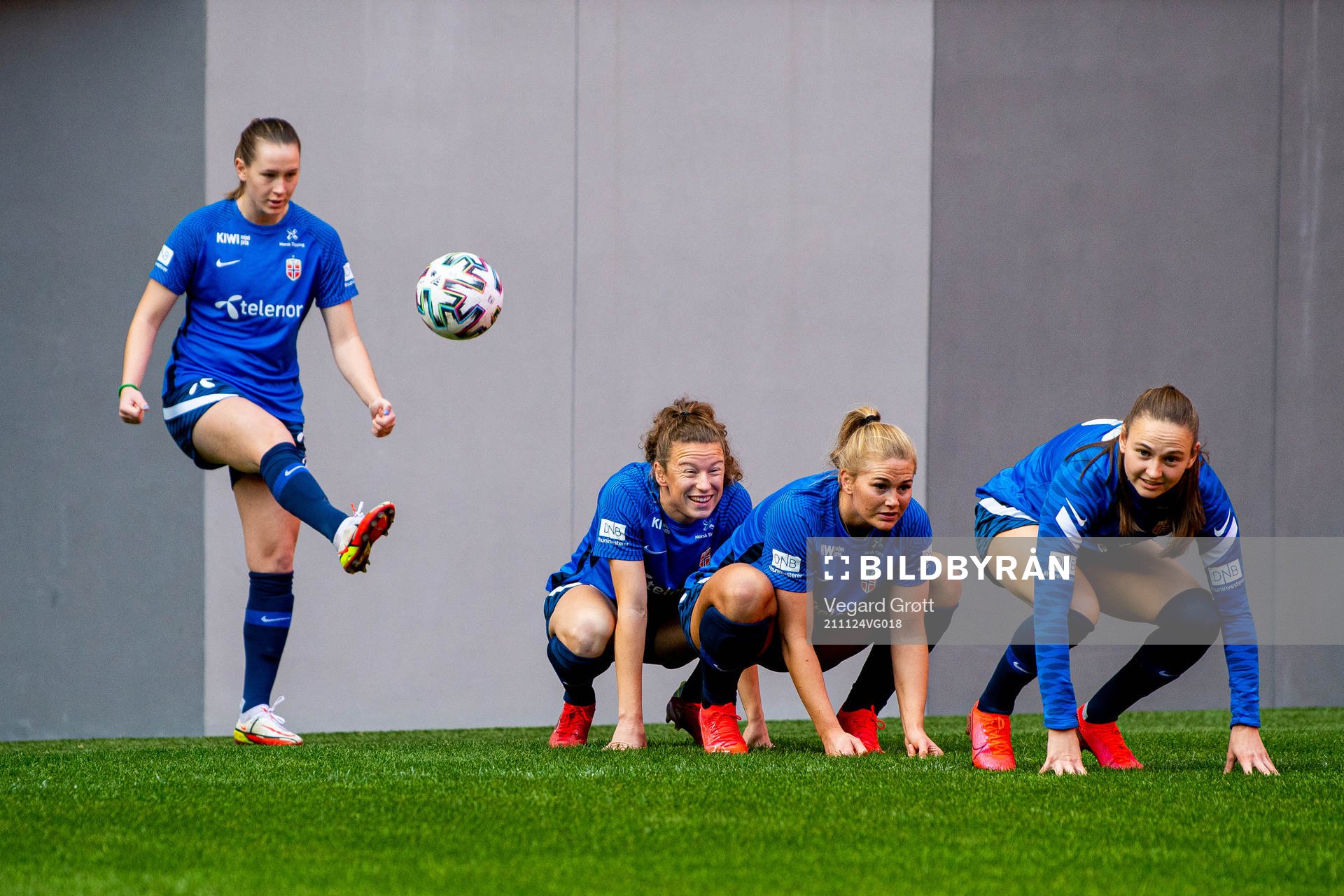 Elisabeth Terland, Synne Skinnes Hansen, Lisa-Marie