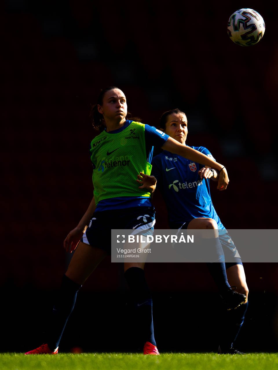 Vilde Hasund and Tuva Hansen of the Norwegian women's