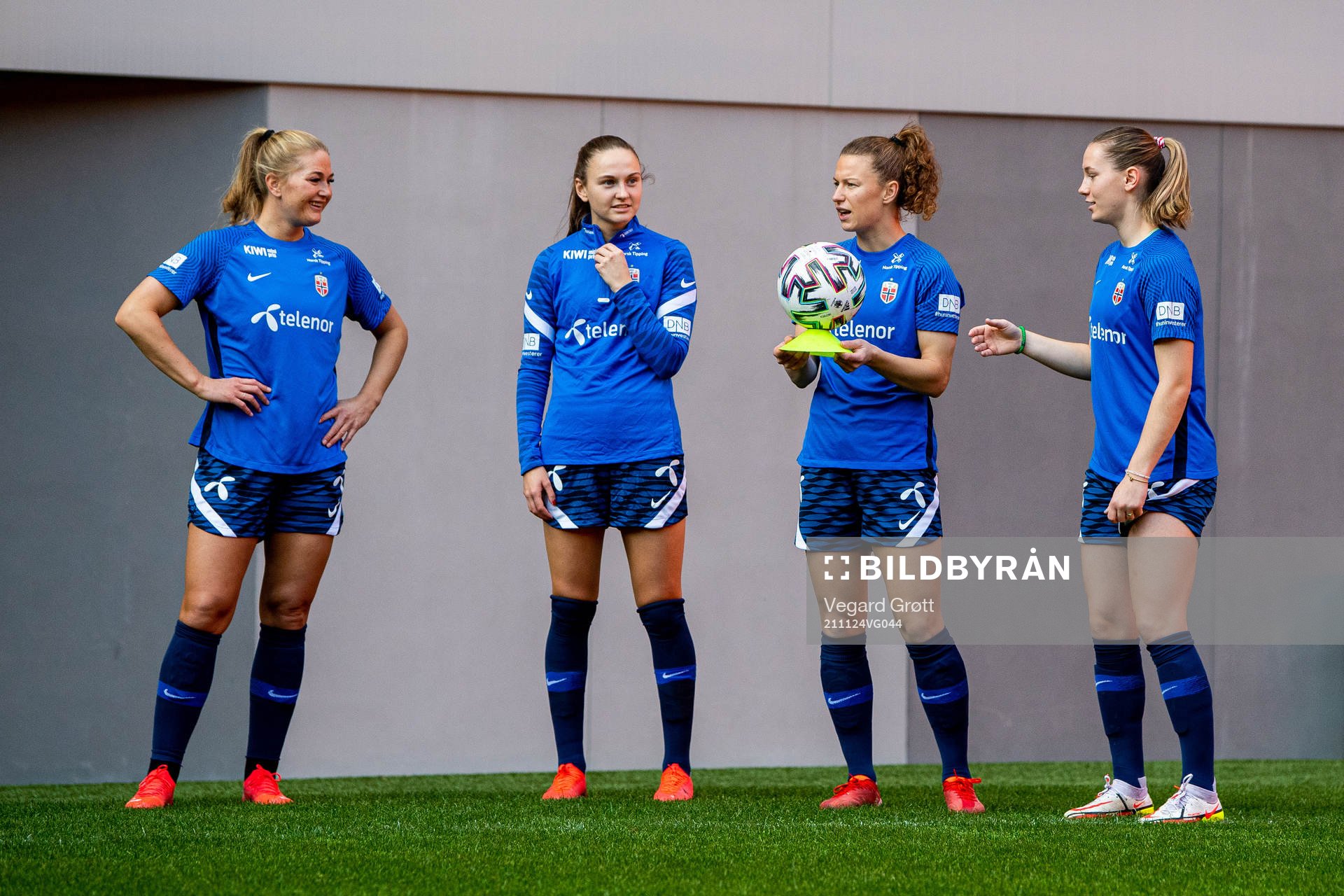Lisa-Marie Karlseng Utland, Vilde Hasund, Synne Skinnes