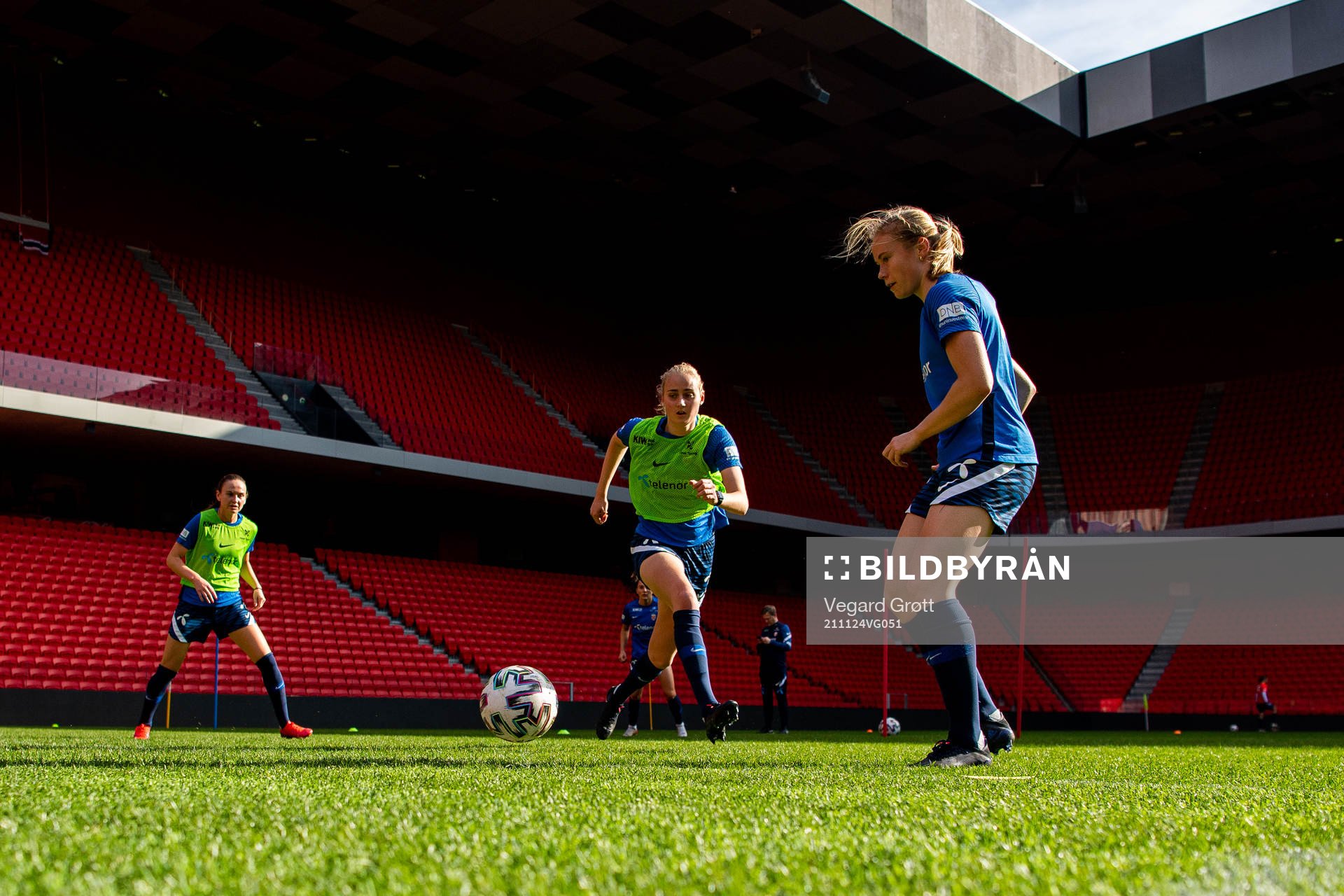 Emilie Bragstad and Julie Blakstad of the Norwegian women's