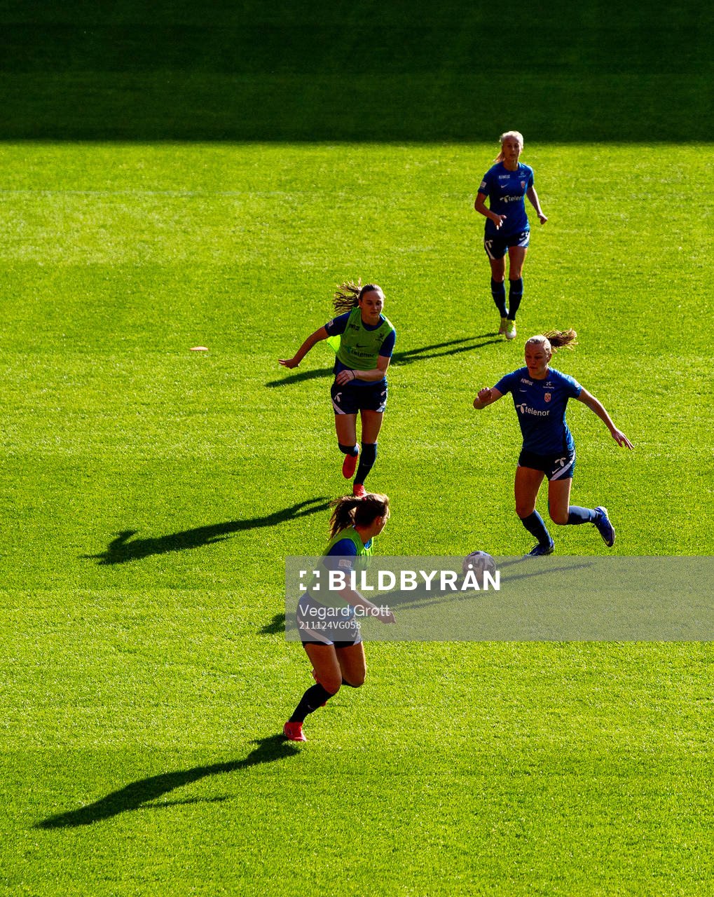 Vilde Hasund and Frida Maanum of the Norwegian women's