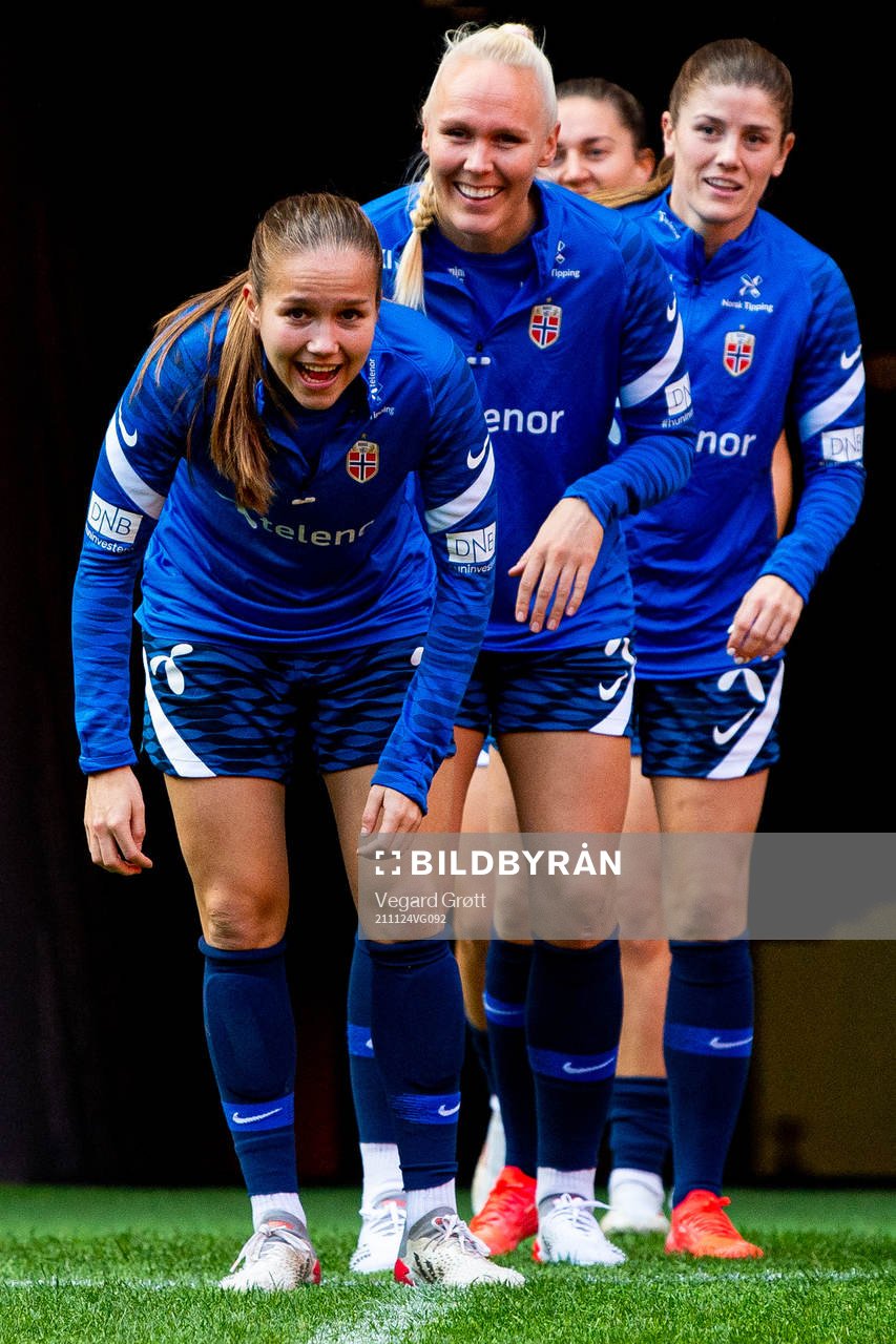 Guro Reiten, Maria Thorisdottir and Maren Mjelde of the