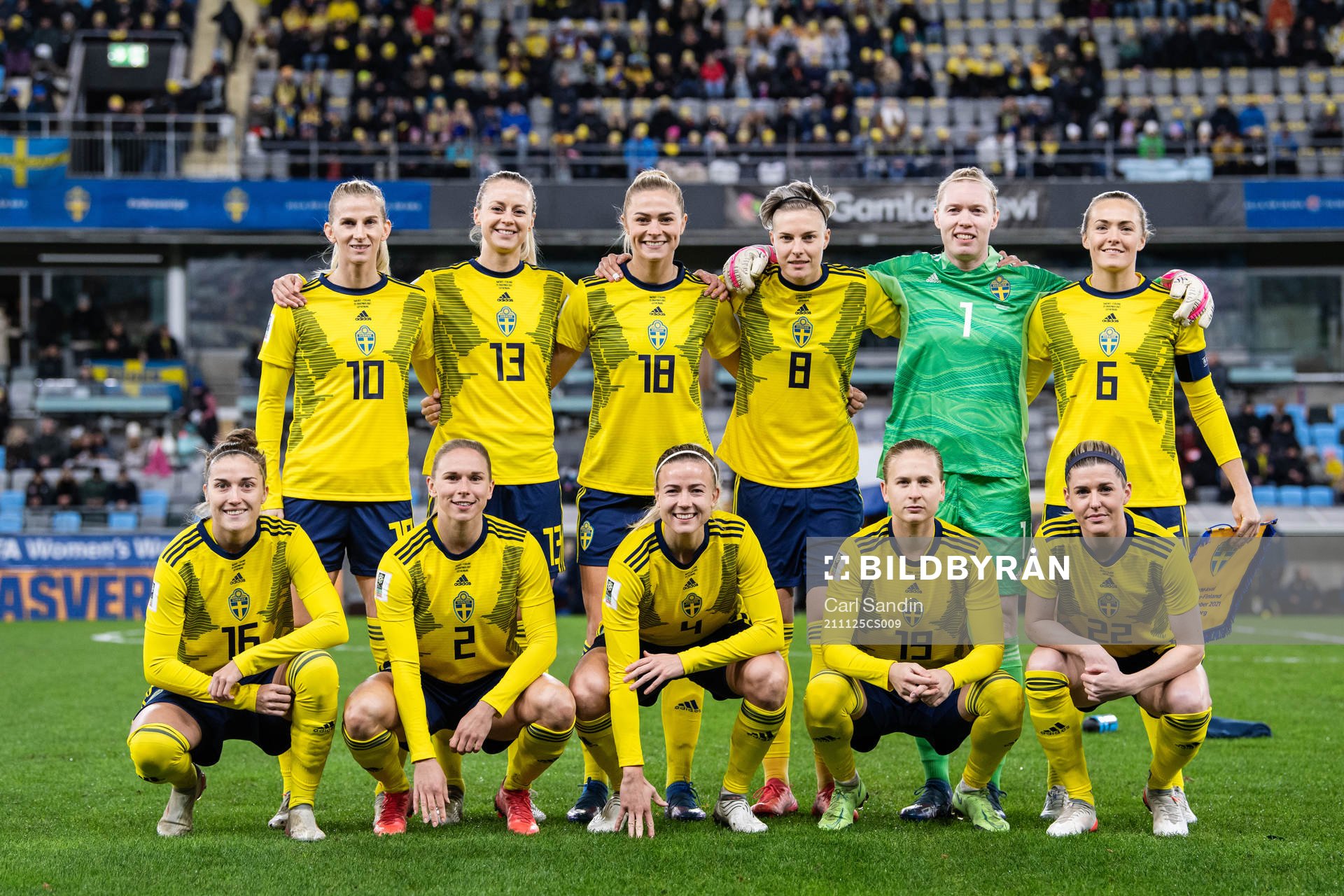 Players of Sweden line up for a team photo