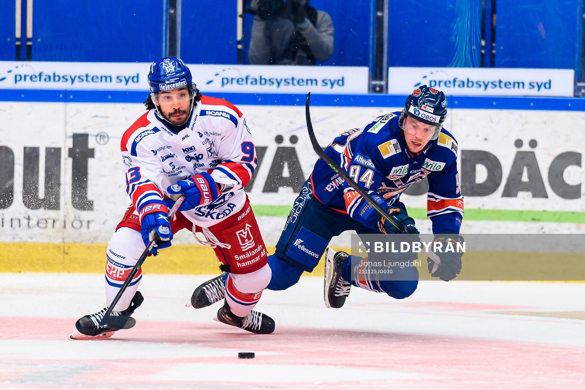 Oskarshamns Cameron Brace och Växjös Joel Persson