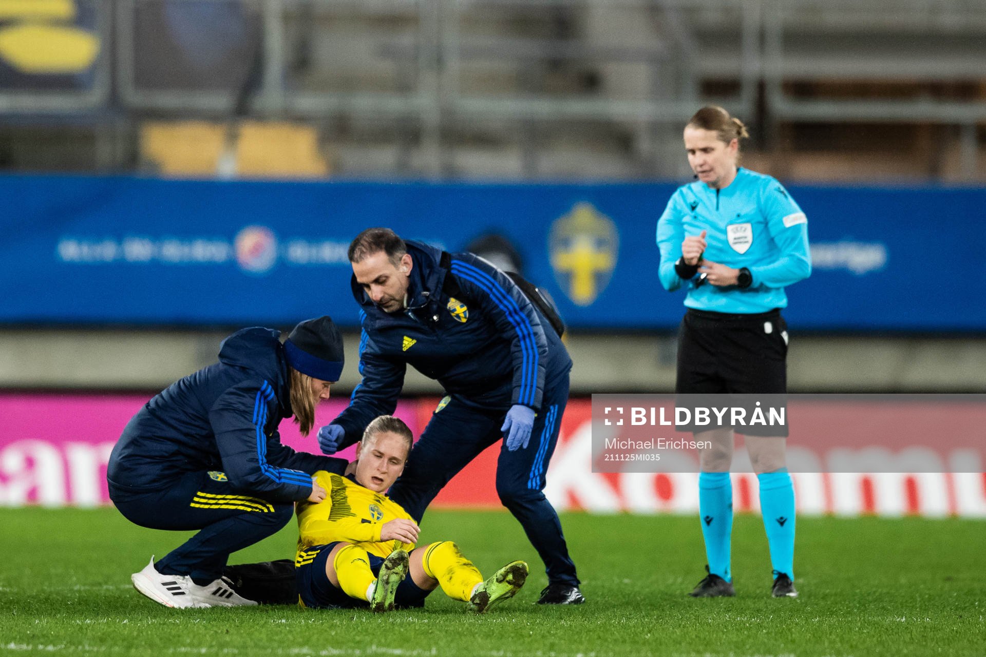Filippa Curmark of Sweden receives medical attention