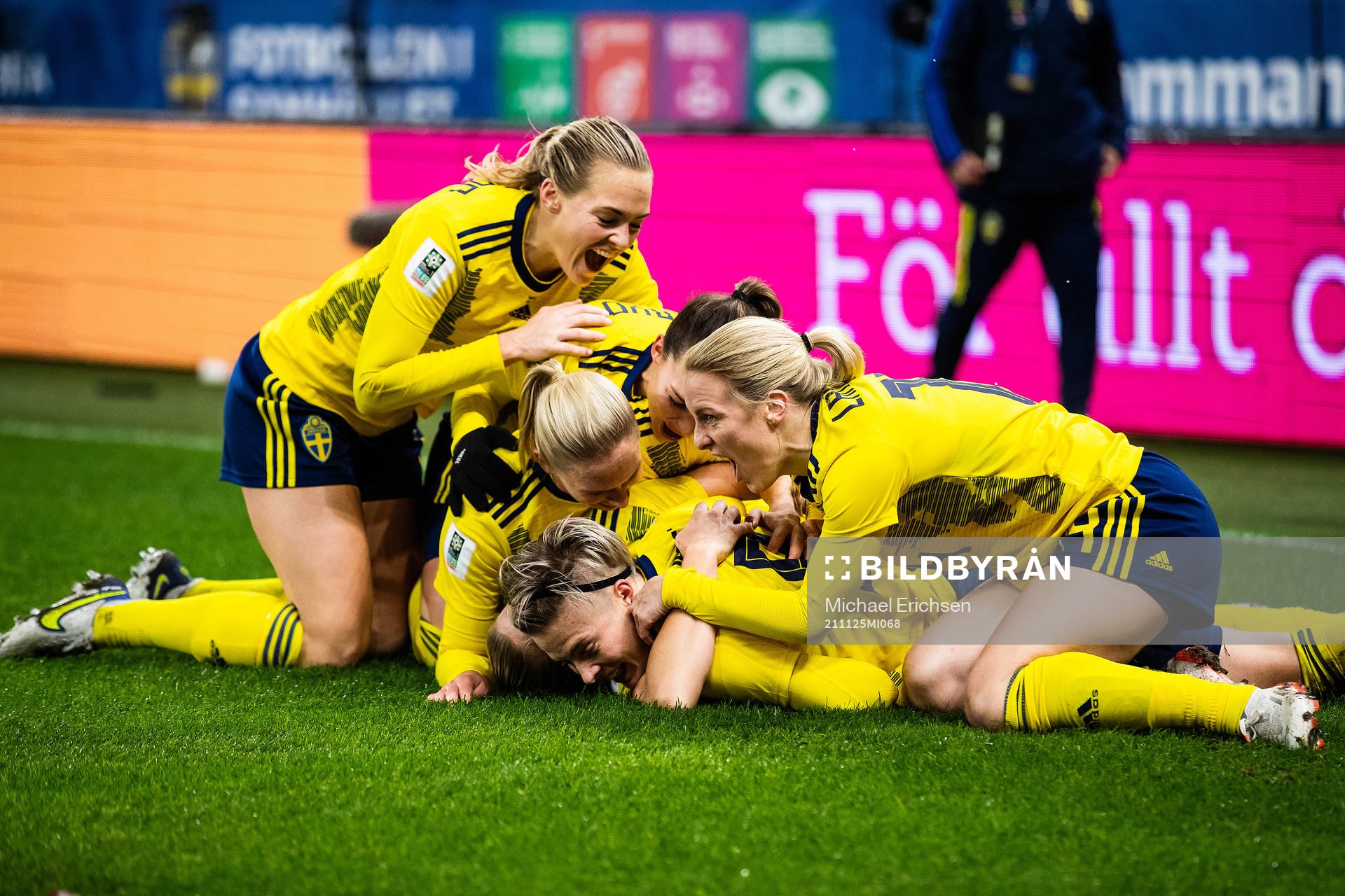 Lina Hurtig of Sweden celebrates
