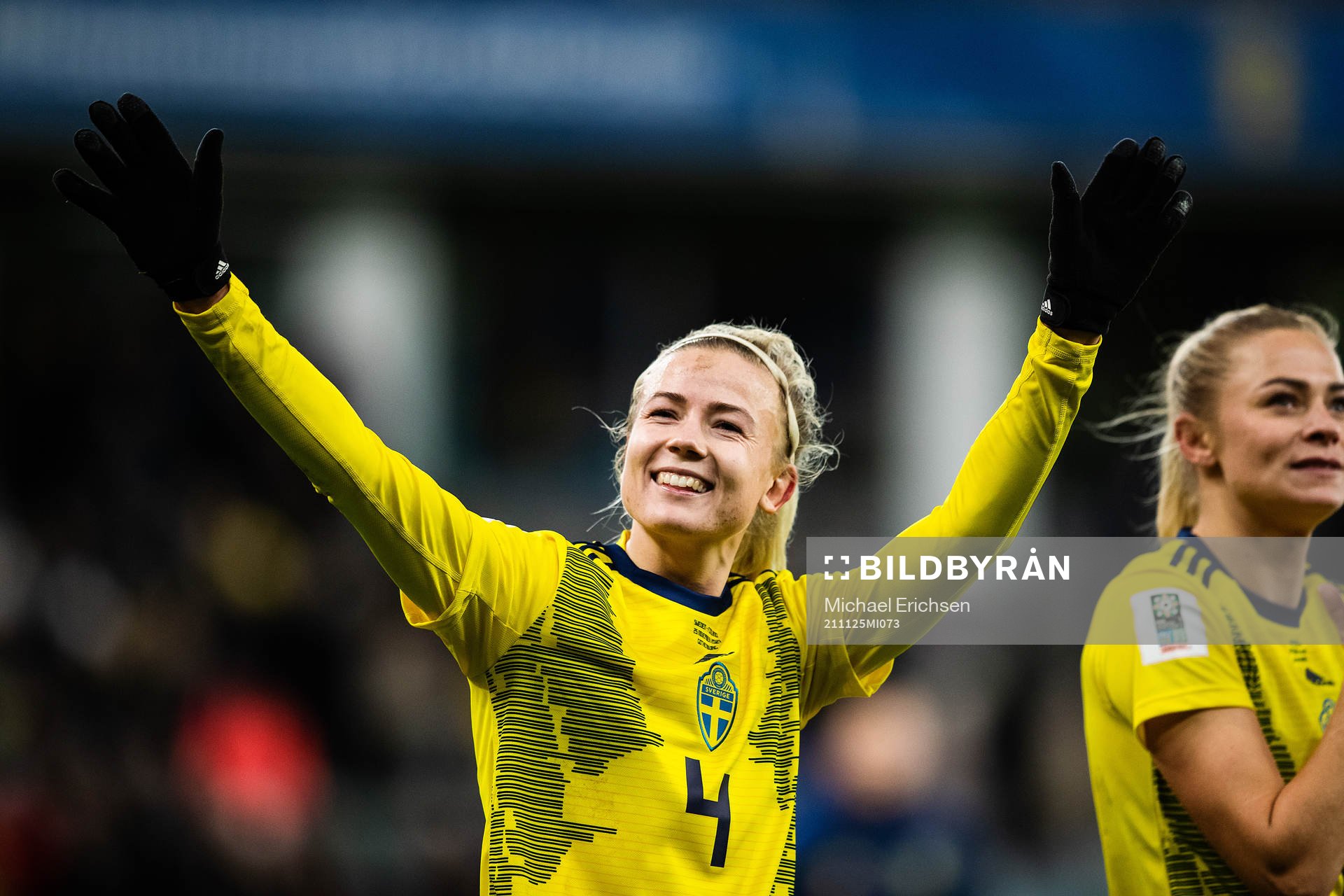Hanna Glas of Sweden celebrates