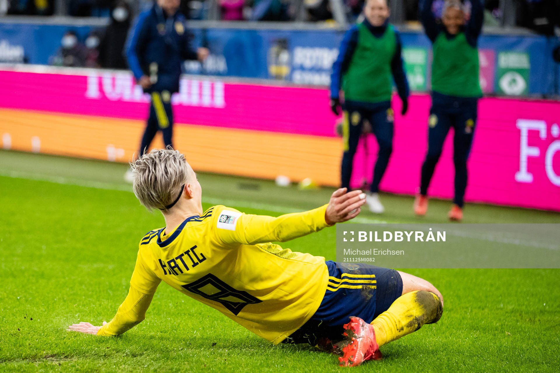 Lina Hurtig of Sweden celebrates scoring 2-1