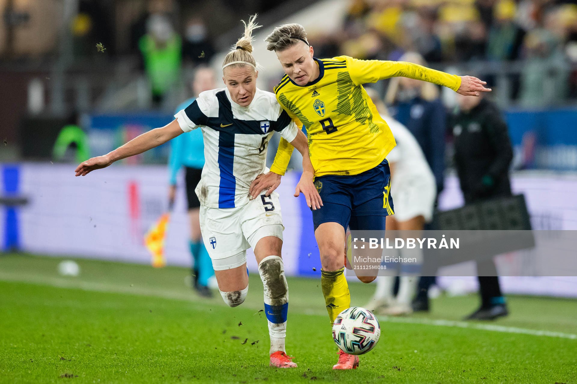 Emma Koivisto of Finland and Lina Hurtig of Sweden