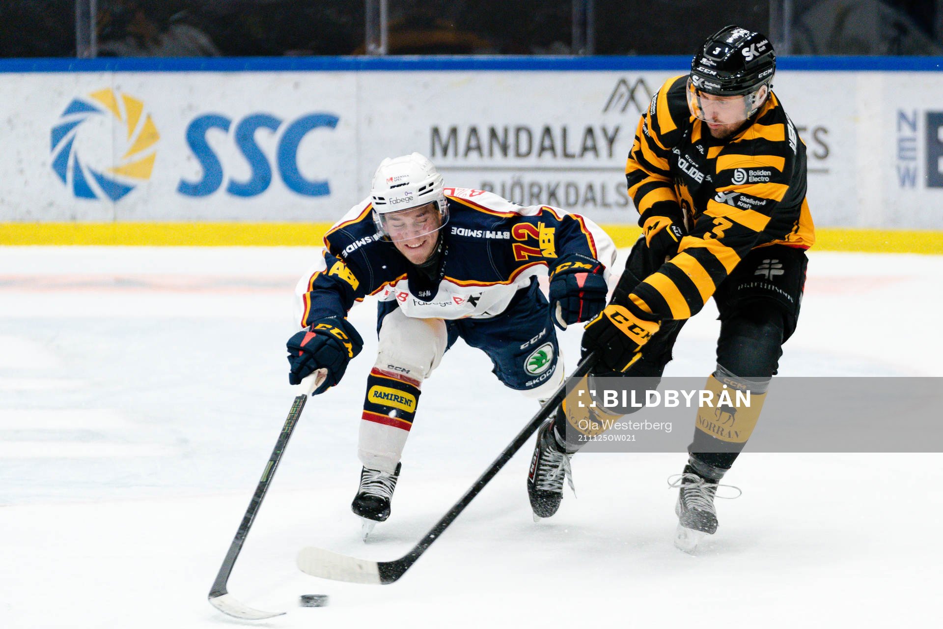 Djurgårdens William Eklund och Skellefteås Michael Kapla