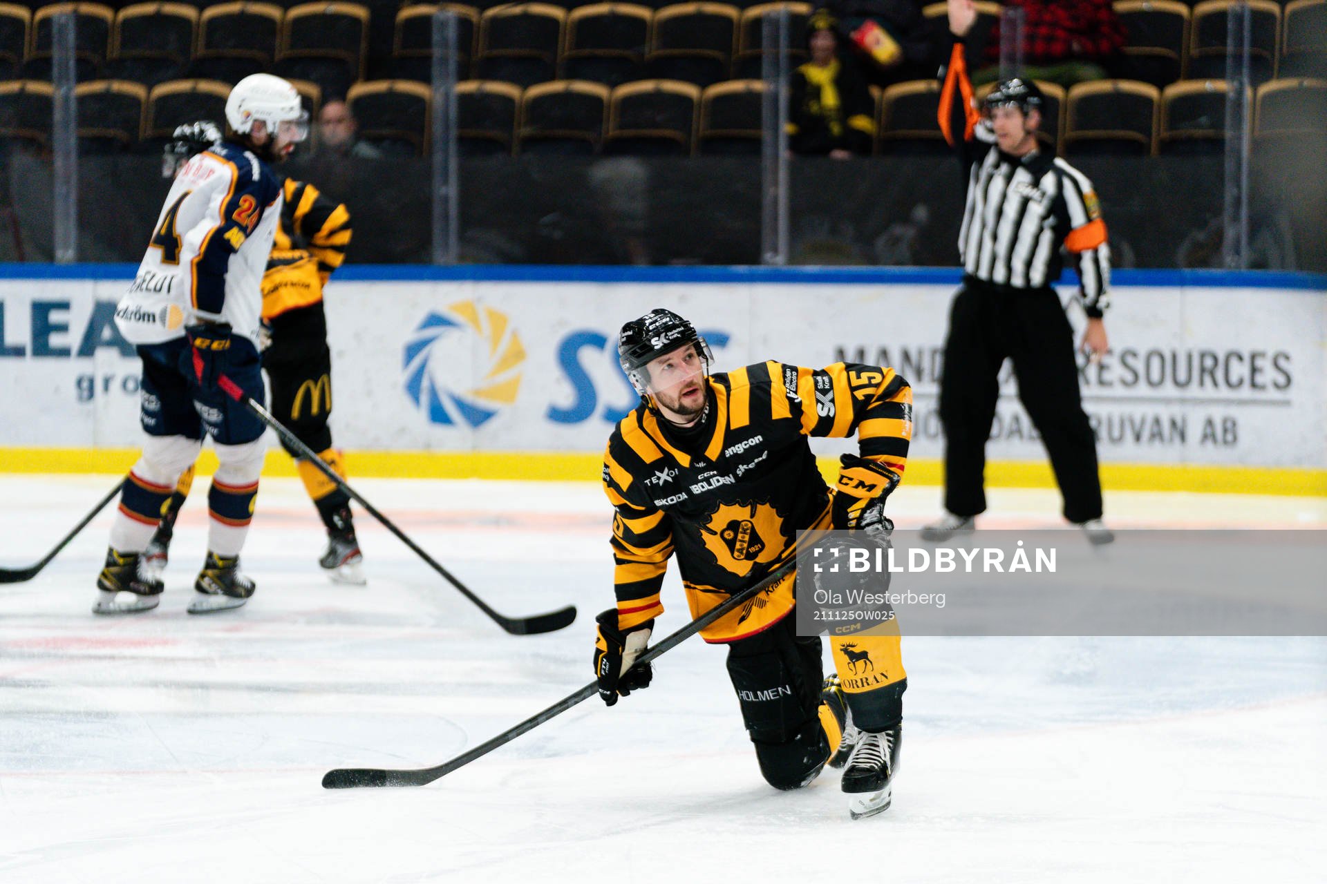 Skellefteås Melker Karlssonunder ishockeymatchen i SHL