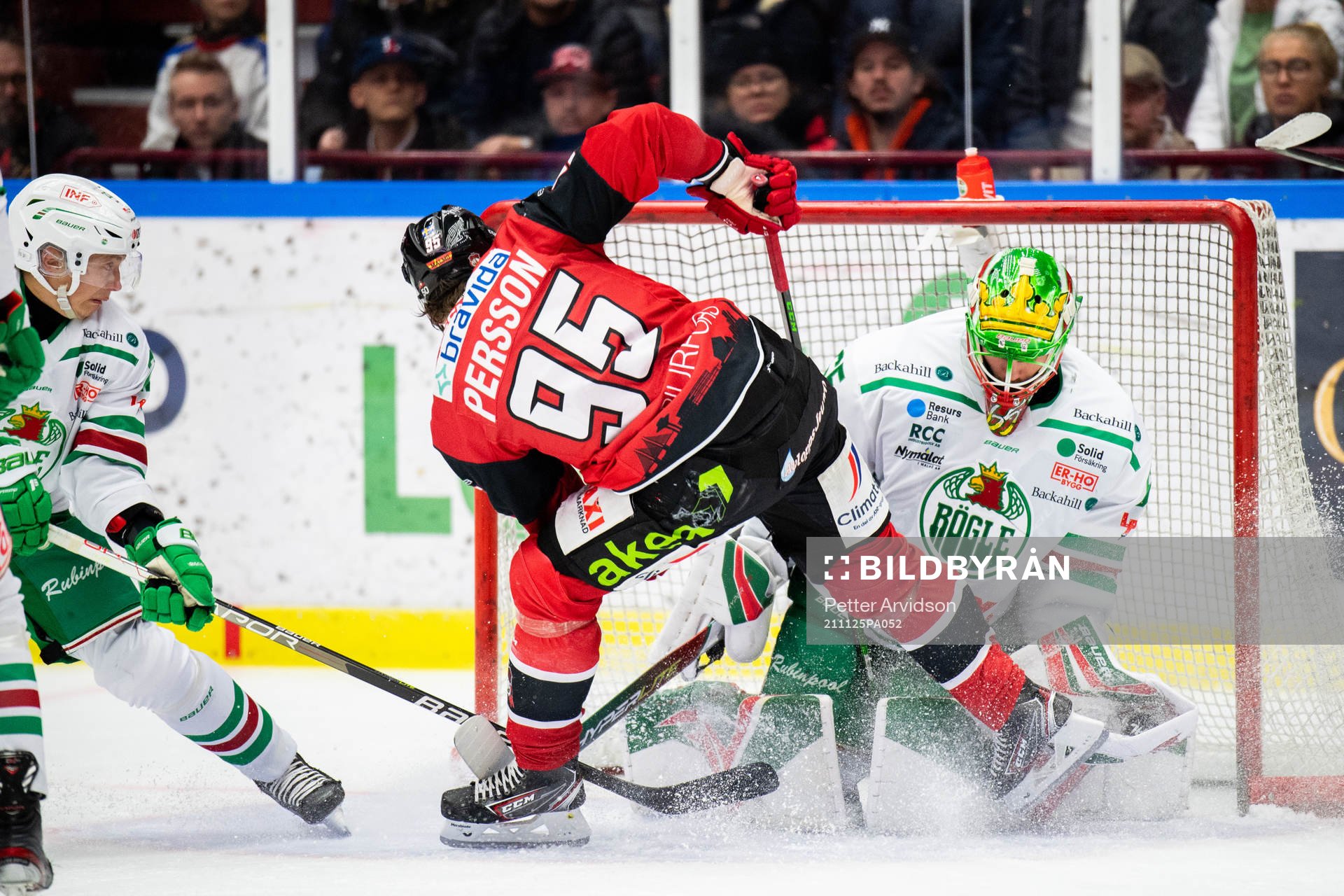 Malmö Redhawks Carl Persson och Rögles målvakt