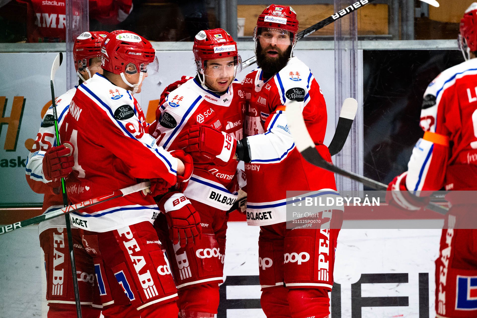 Timrås Viktor Lodin jublar