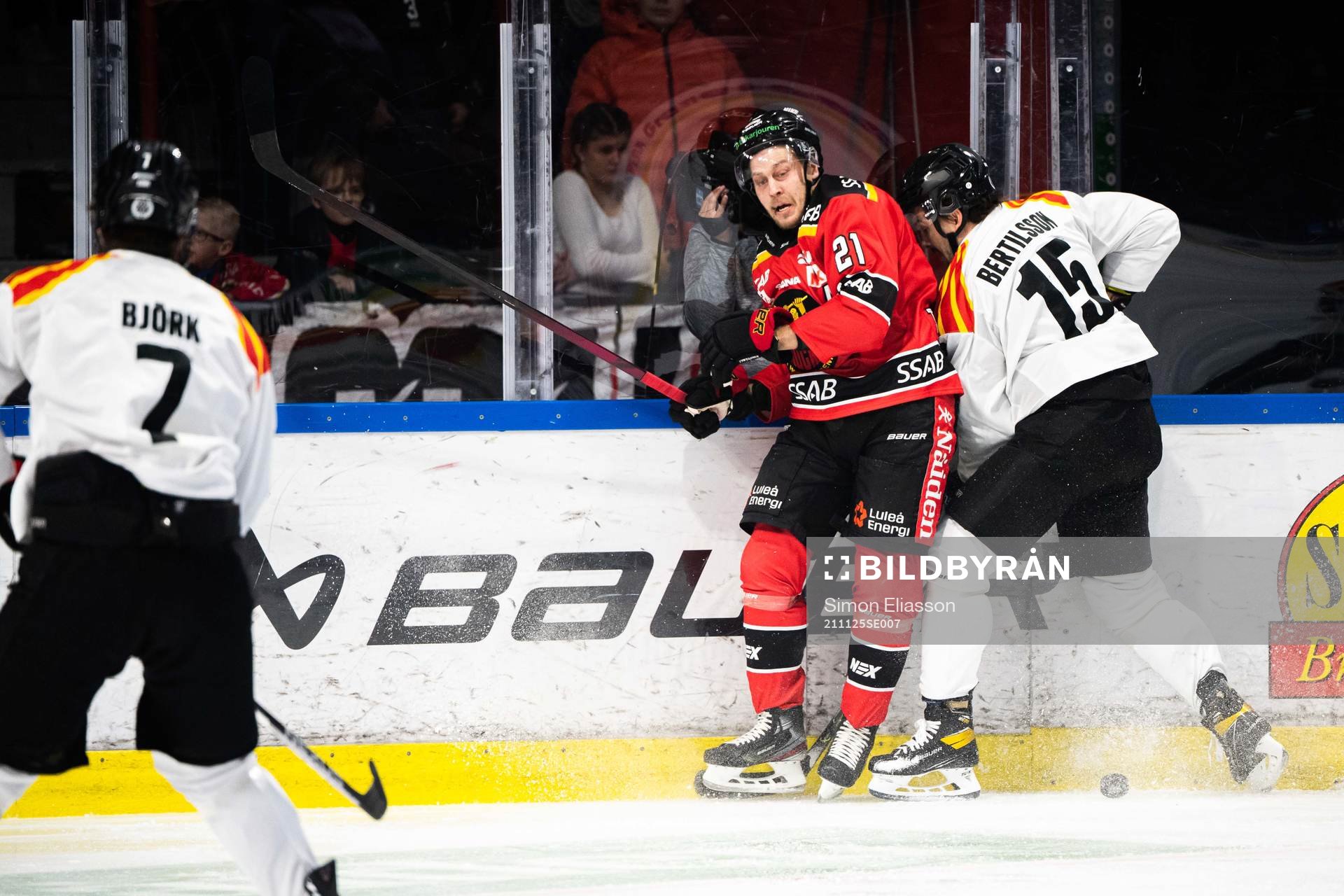 Luleås Juhani Tyrväinen och Brynäs Simon Bertilsson