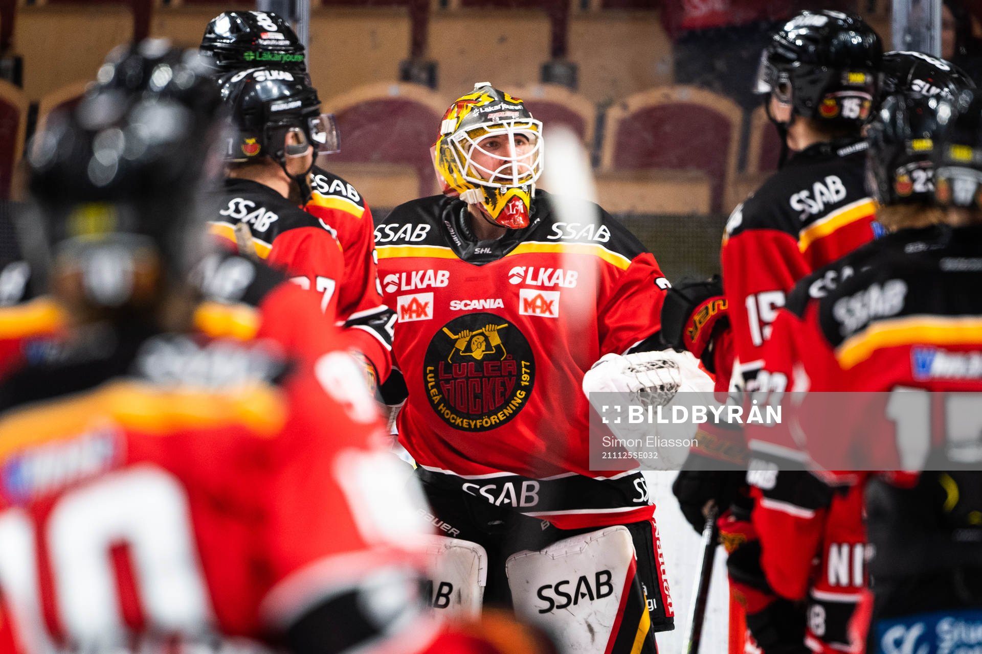 Luleås målvakt Joel Lassinantti jublar