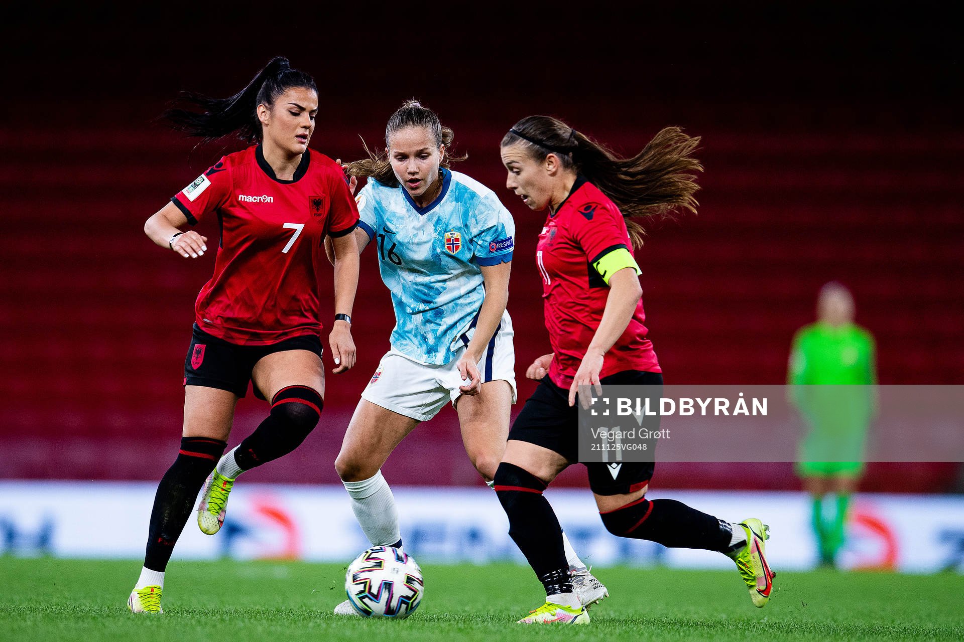 Mimoza Hamidi and Megi Doci of Albania against Guro Reiten
