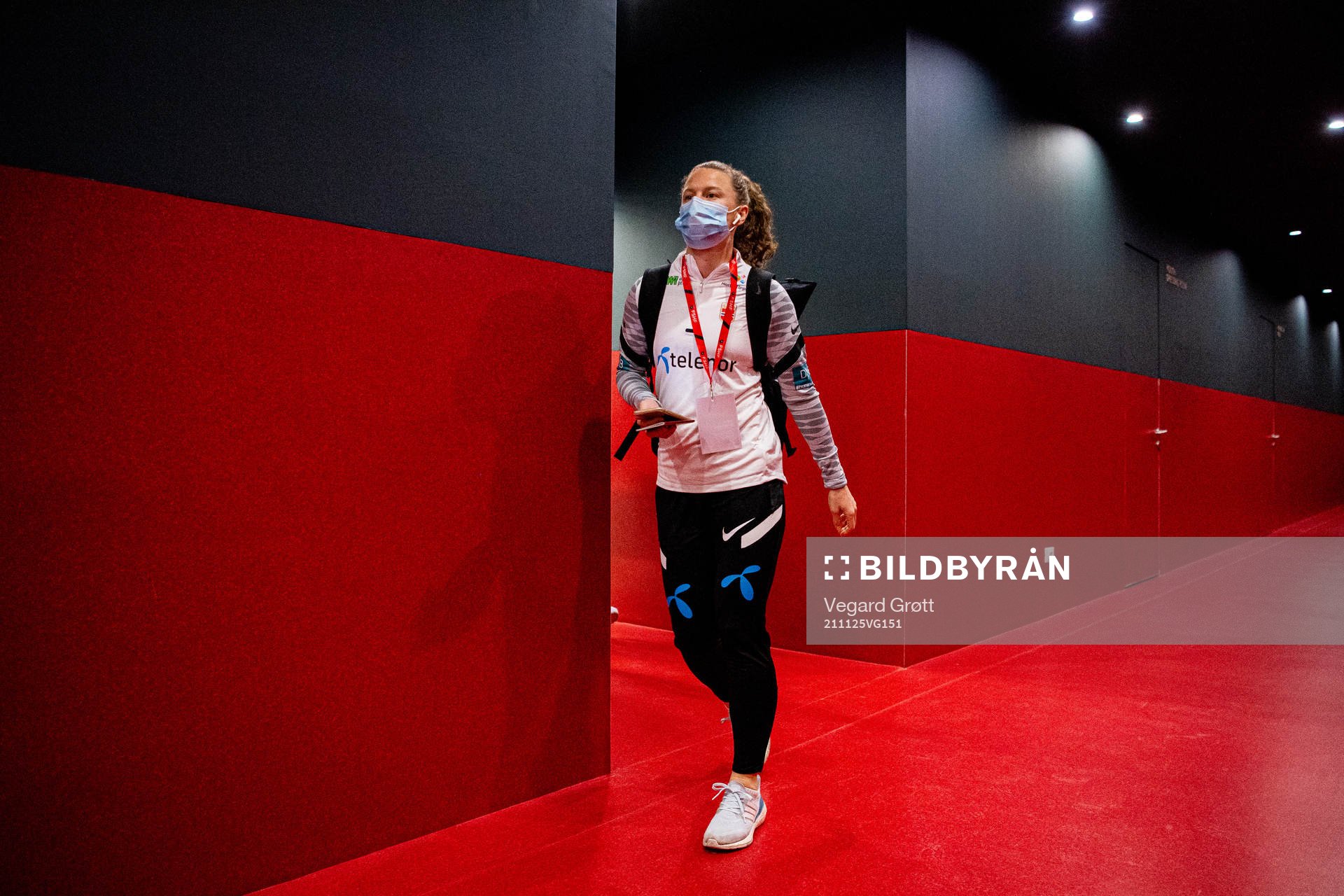 Synne Skinnes Hansen of Norway arrives wearing a face mask