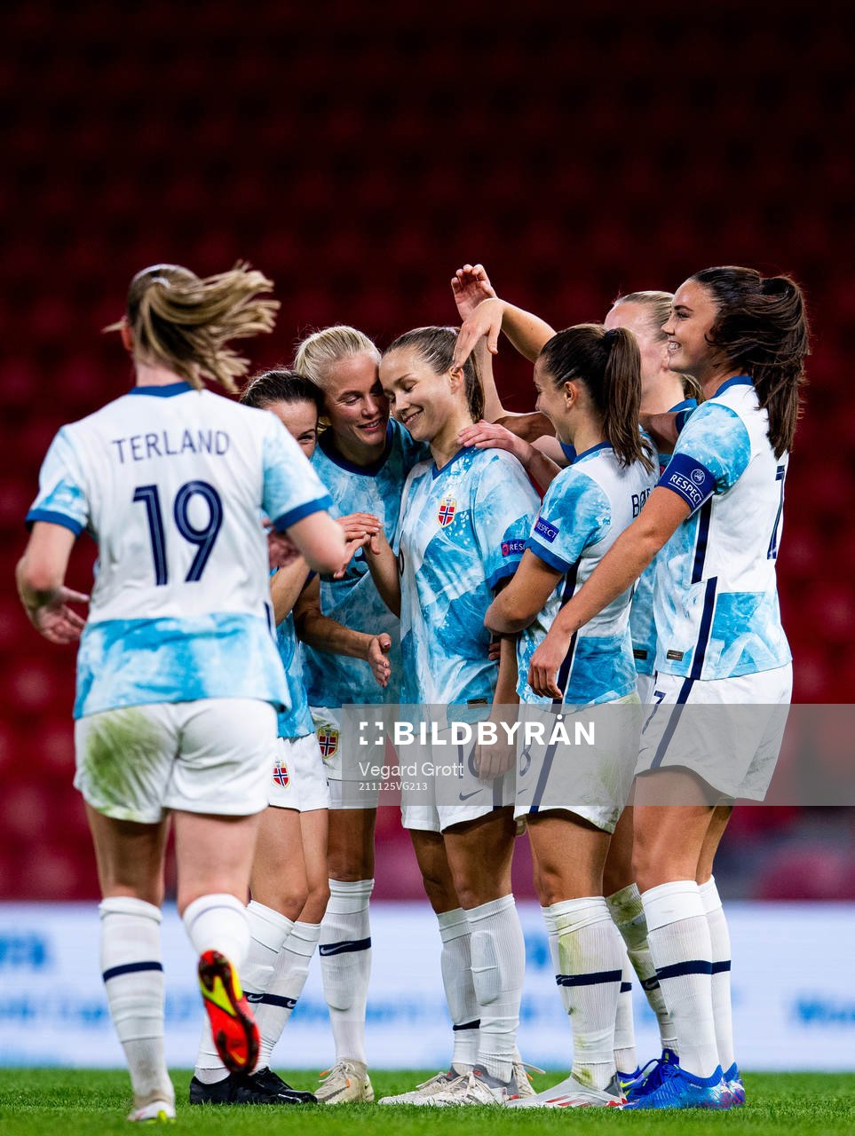 Guro Reiten of Norway celebrates with Guro Bergsvand,