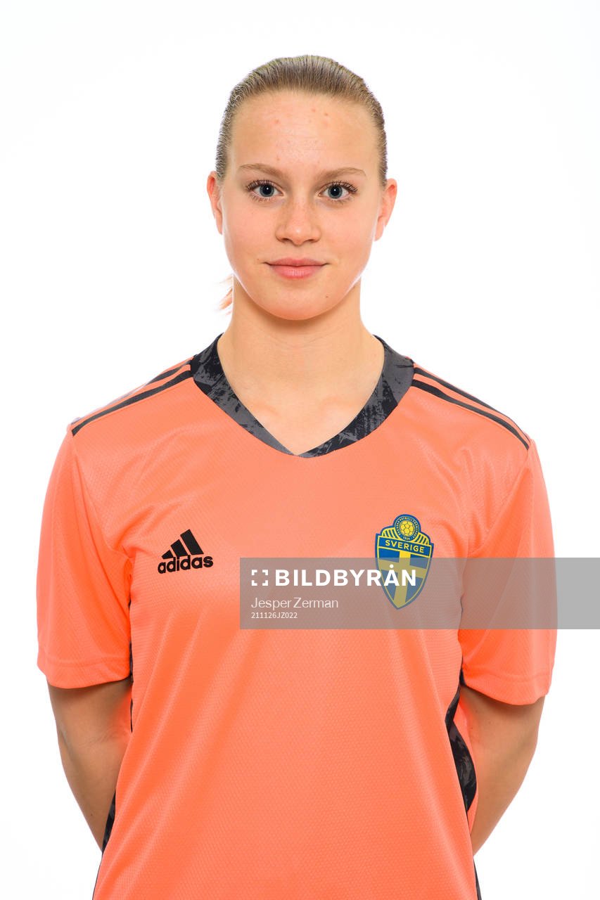 Clara Wiklund i F16-landslaget