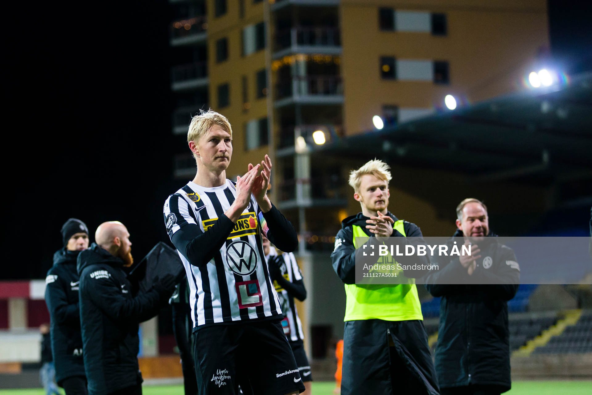 Landskronas spelare med Viktor Wihlstrand (närmast i bild)