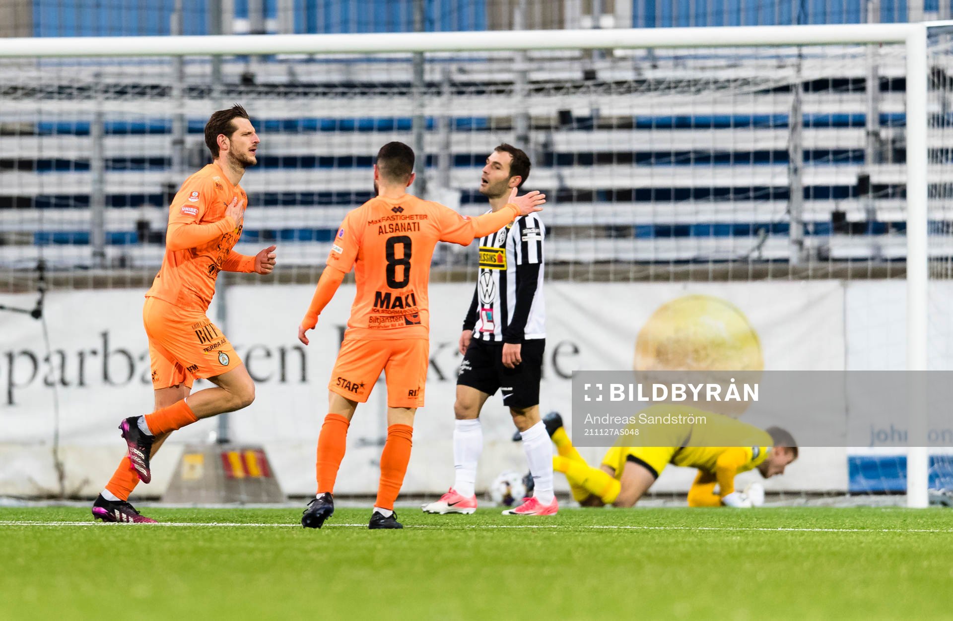 AFC Eskilstunas Ashley Mark Coffey jublar