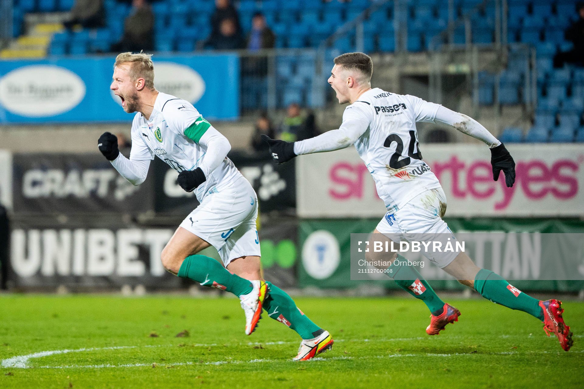 Jönköpings Sebastian Crona jublar