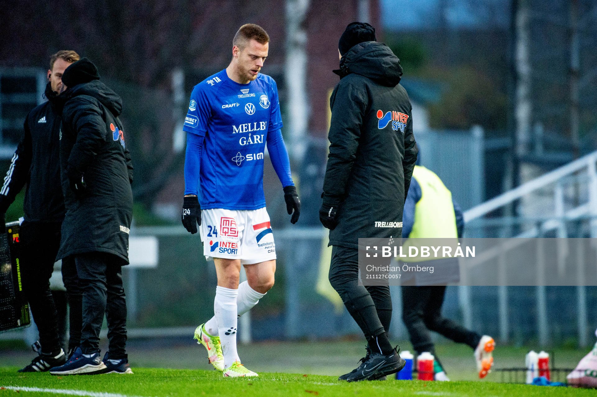 Trelleborgs Mattias Håkansson lämnar planen