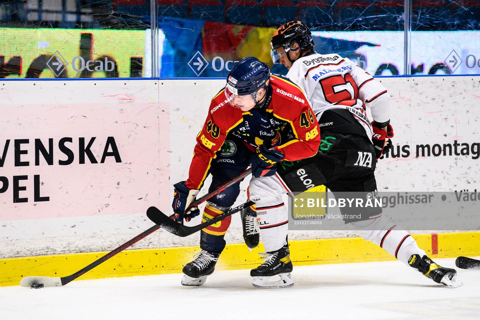 Djurgårdens Rhett Rakhshani och Örebros Kristian Näkyvä