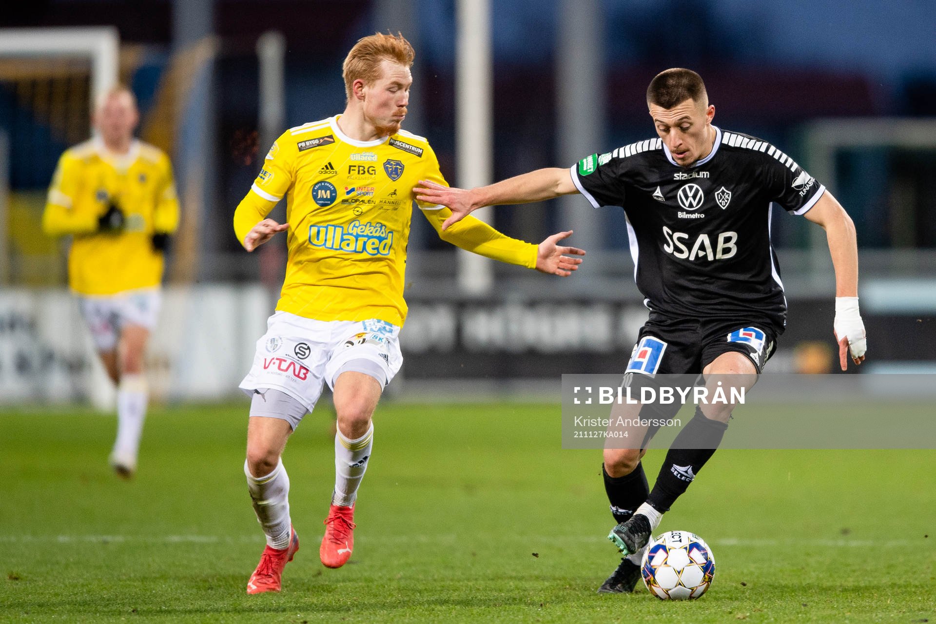 Falkenbergs Linus Borgström och Brages Leonard Pllana