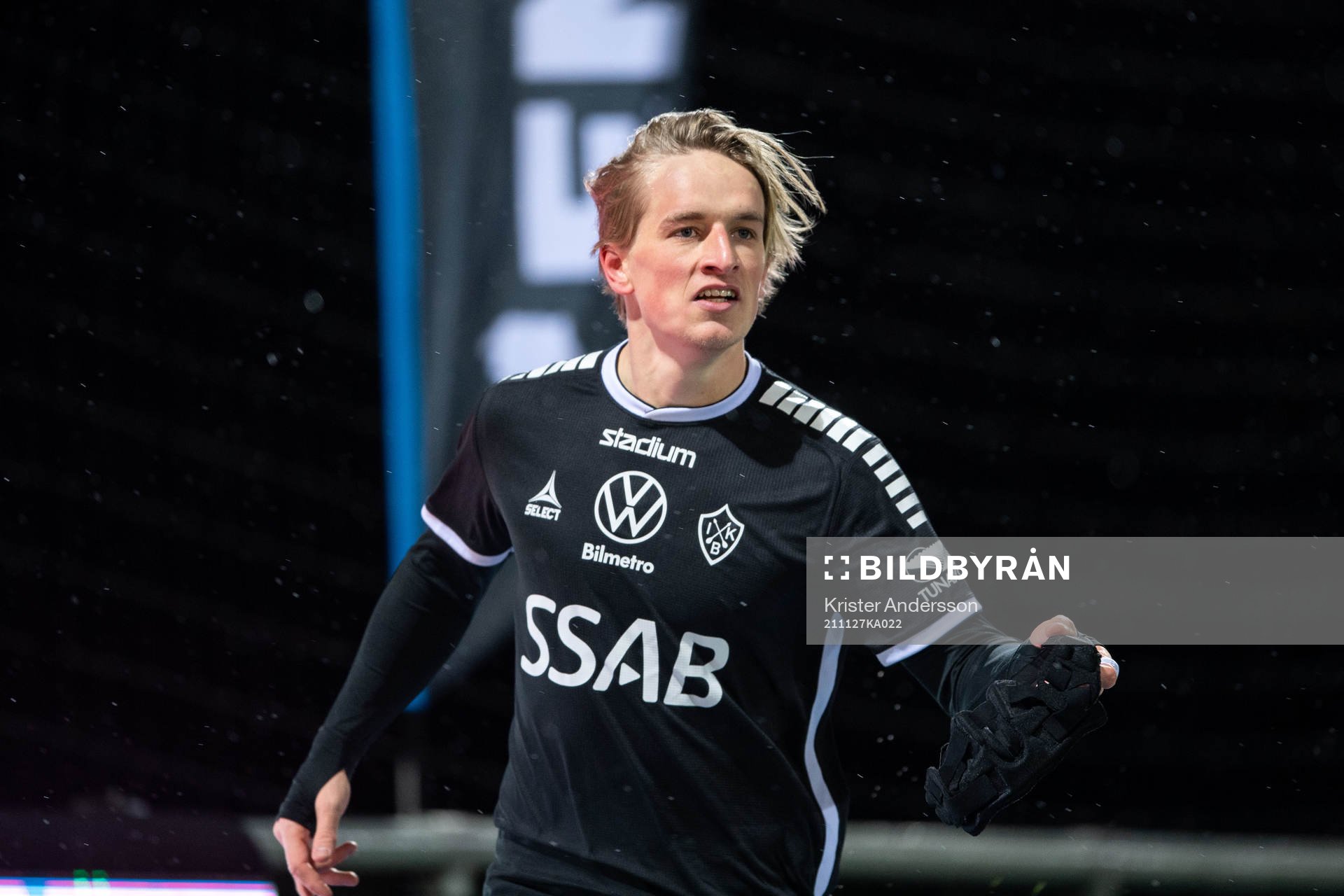 Brages Douglas Karlberg jublar