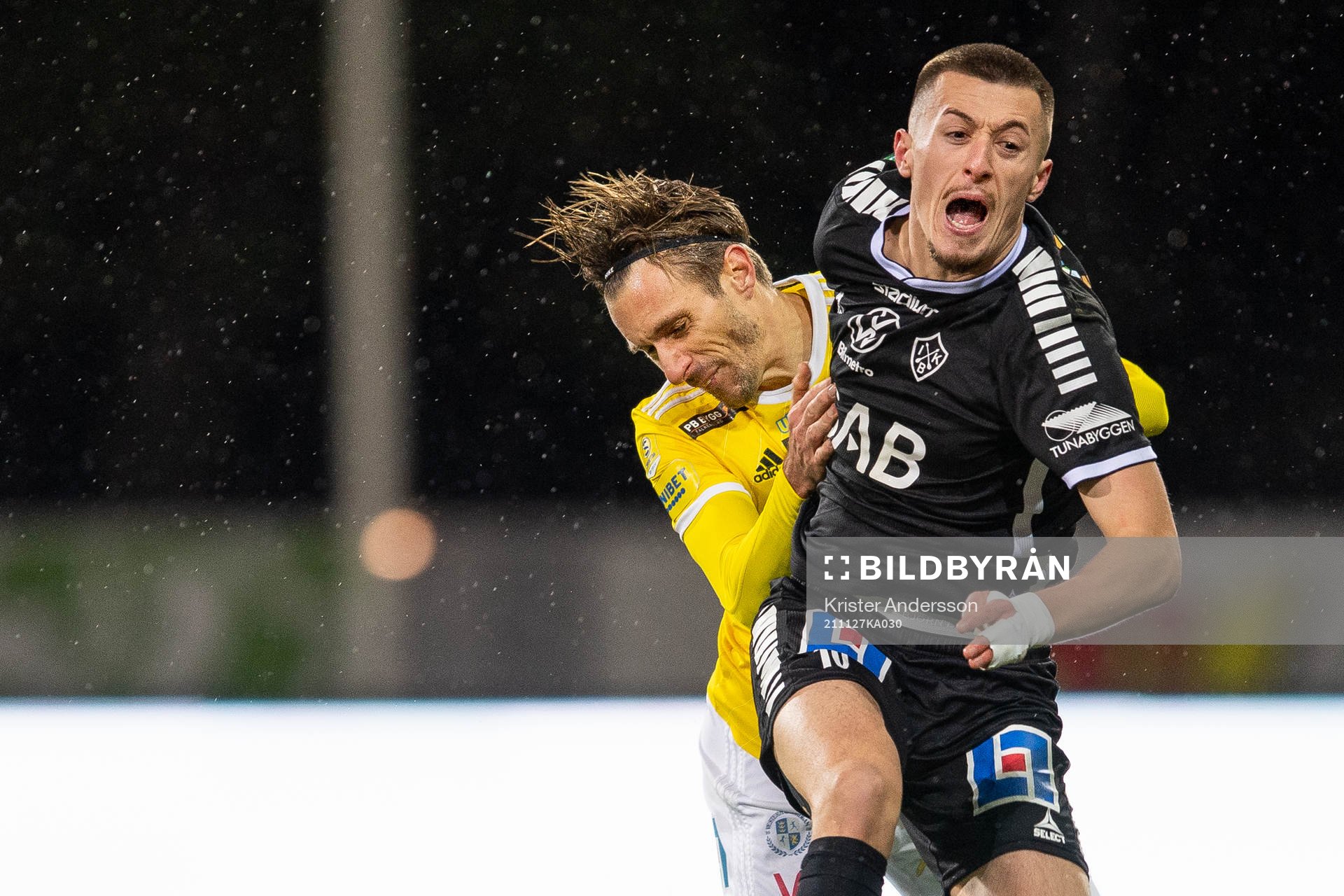 Falkenbergs Tobias Karlsson och Brages Leonard Pllana