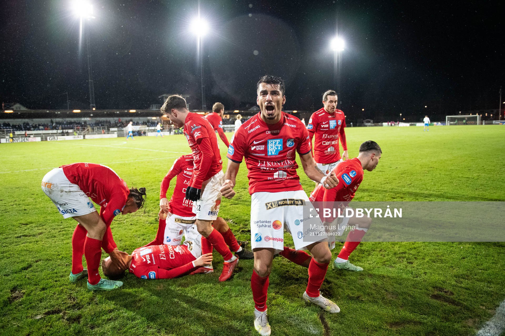 Norrbys spelare jublar