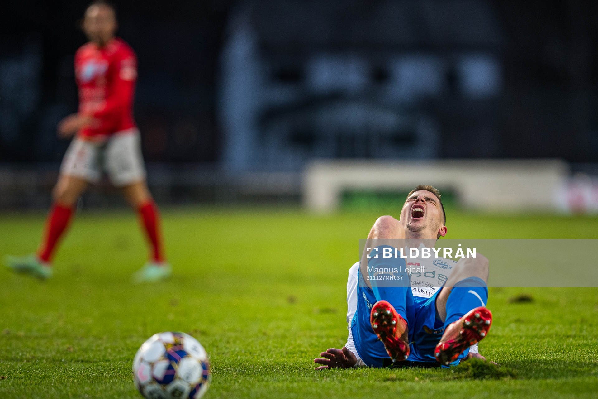Värnamos Oscar Johansson  har ont
