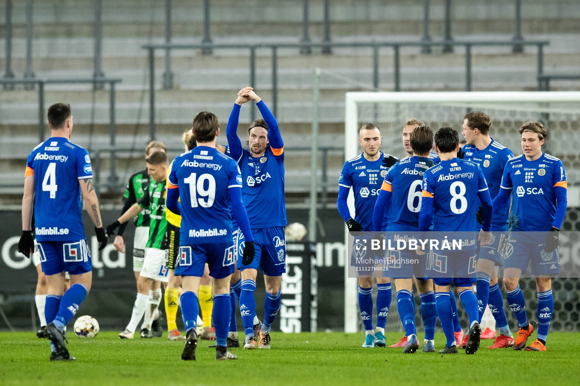 Sundsvalls Linus Hallenius jublar
