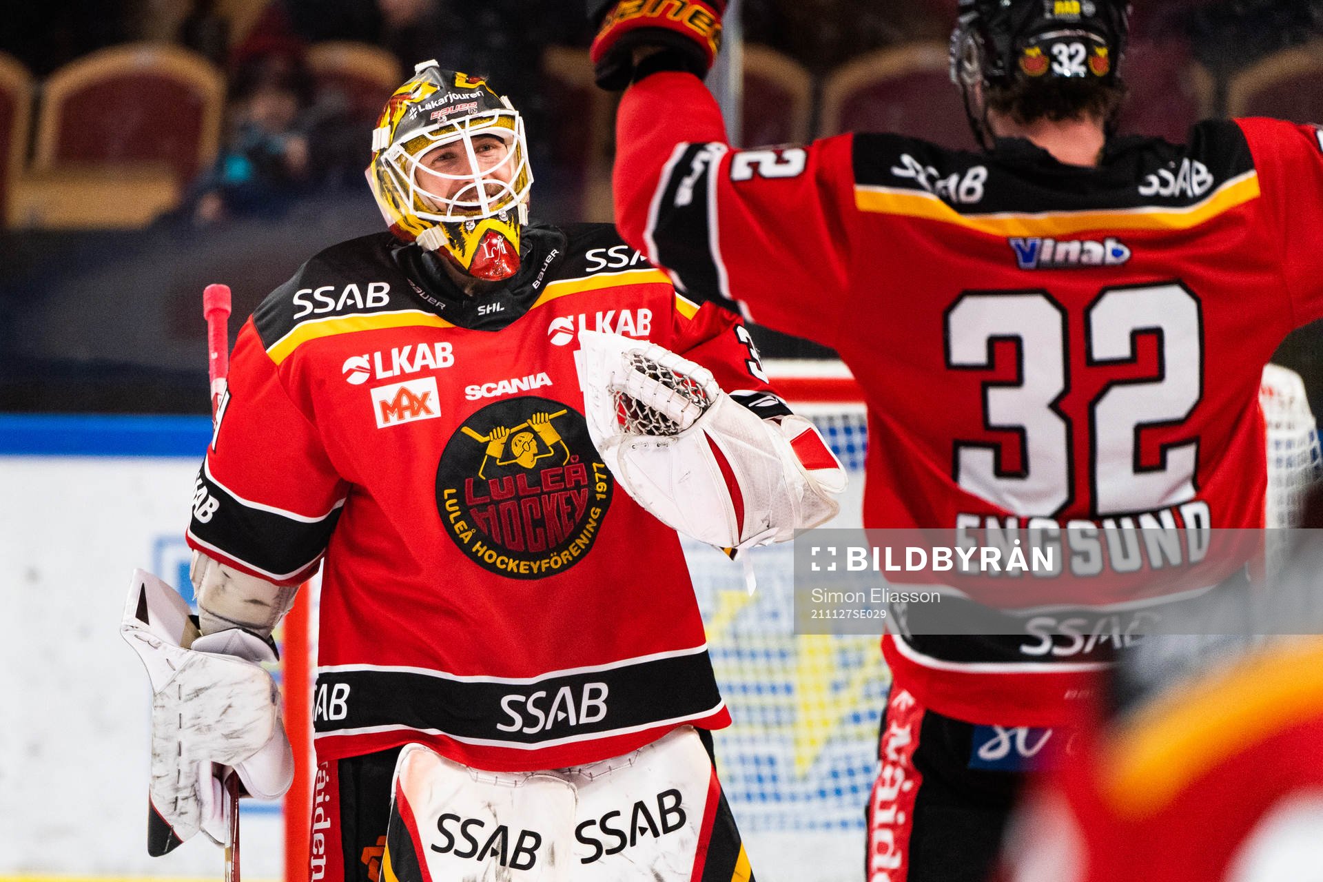 Luleås målvakt Joel Lassinantti jublar