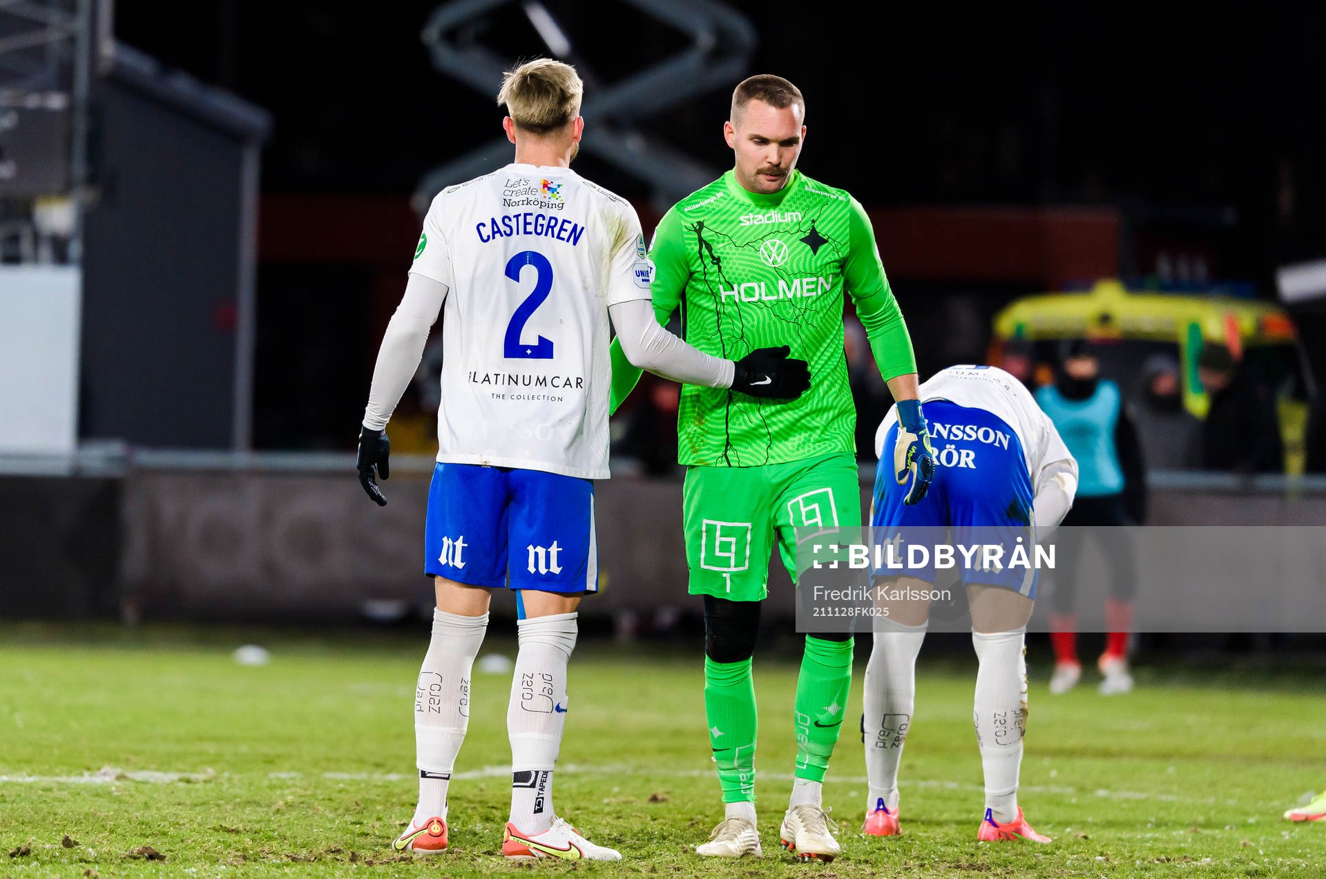 IFK Norrköpings Henrik Castegren och målvakt Oscar