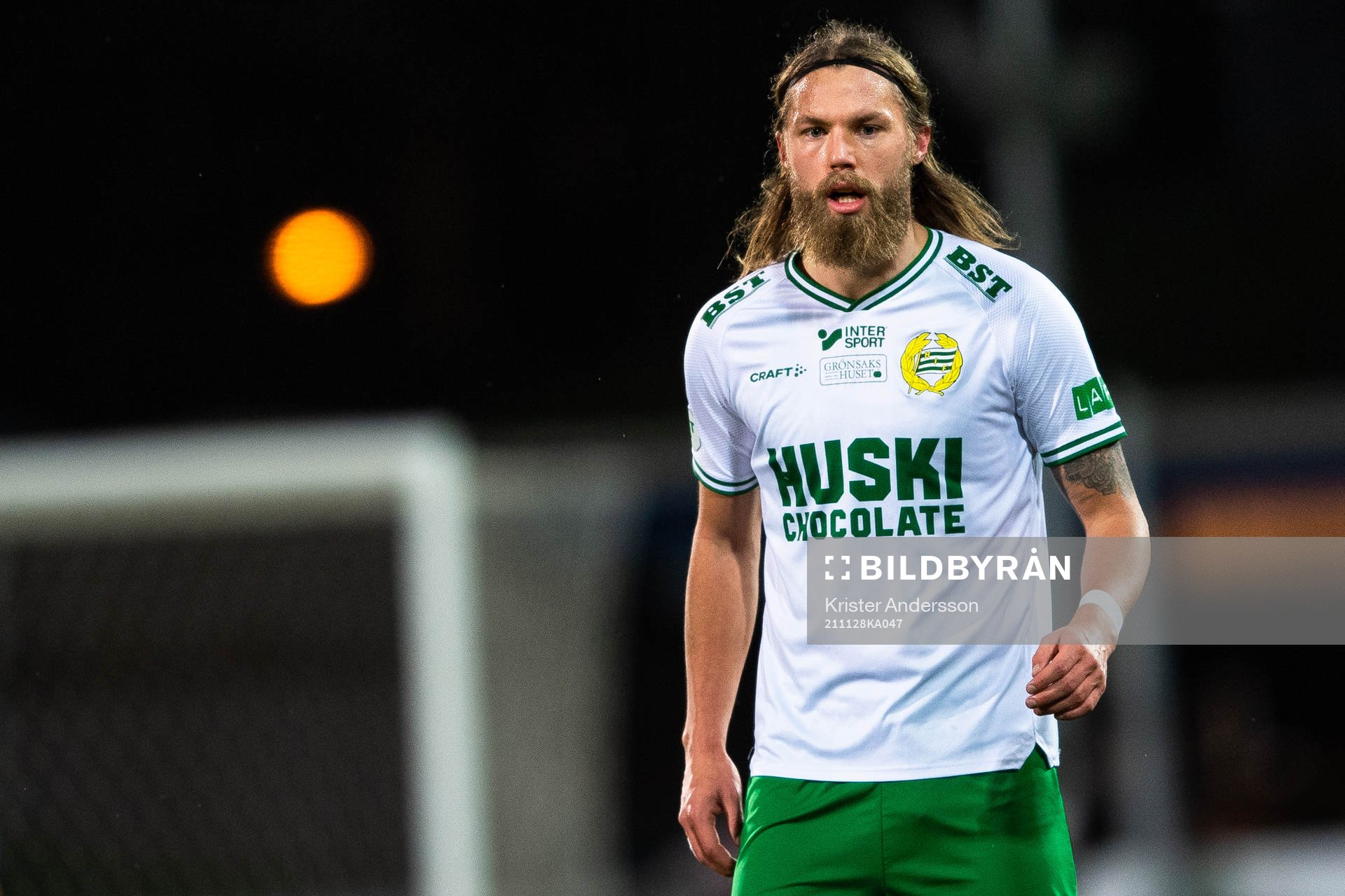 Hammarbys Bjørn Paulsen under fotbollsmatchen i Allsvenskan mellan Halmstad och Hammarby den 28 november 2021 i Halmstad. 