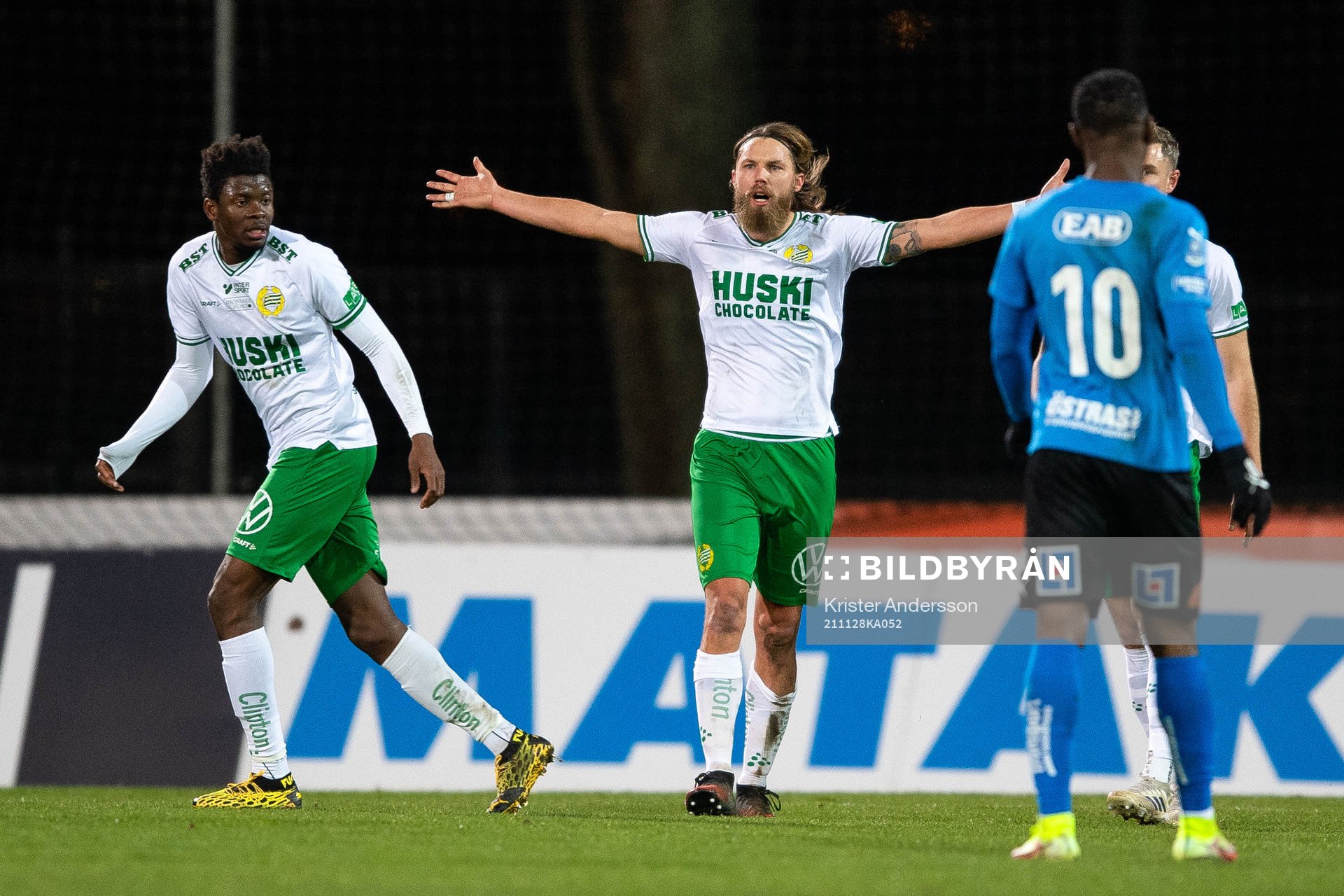 Hammarbys Bjørn Paulsen reagerar