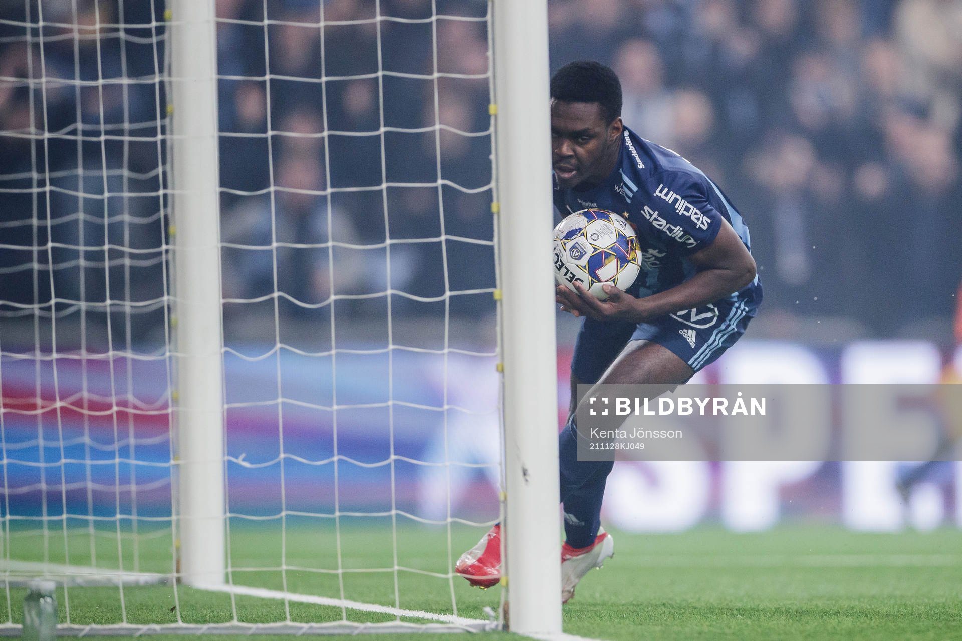 Djurgårdens Joel Asoro jublar