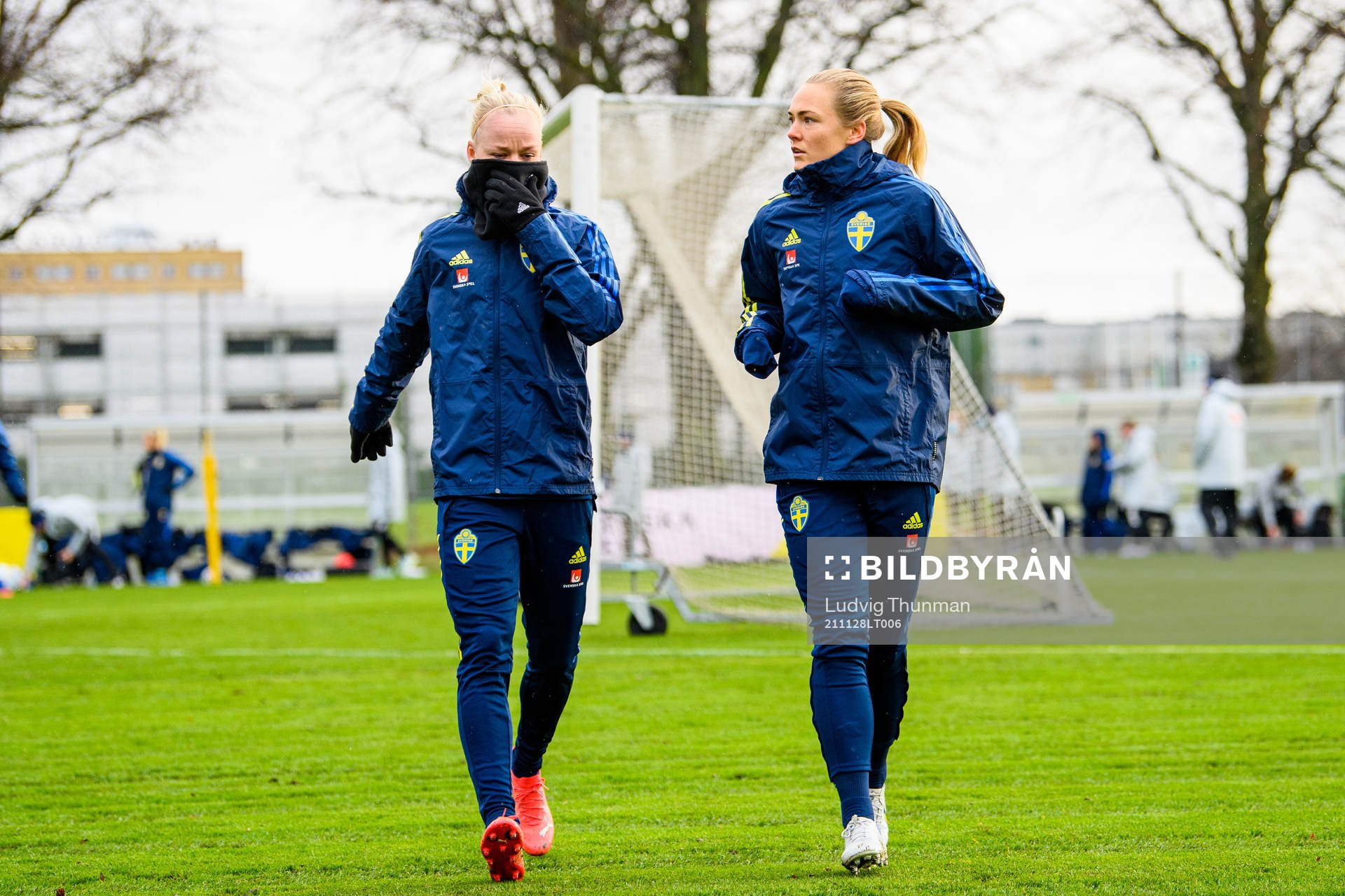 Caroline Seger and Magdalena Eriksson of the Swedish