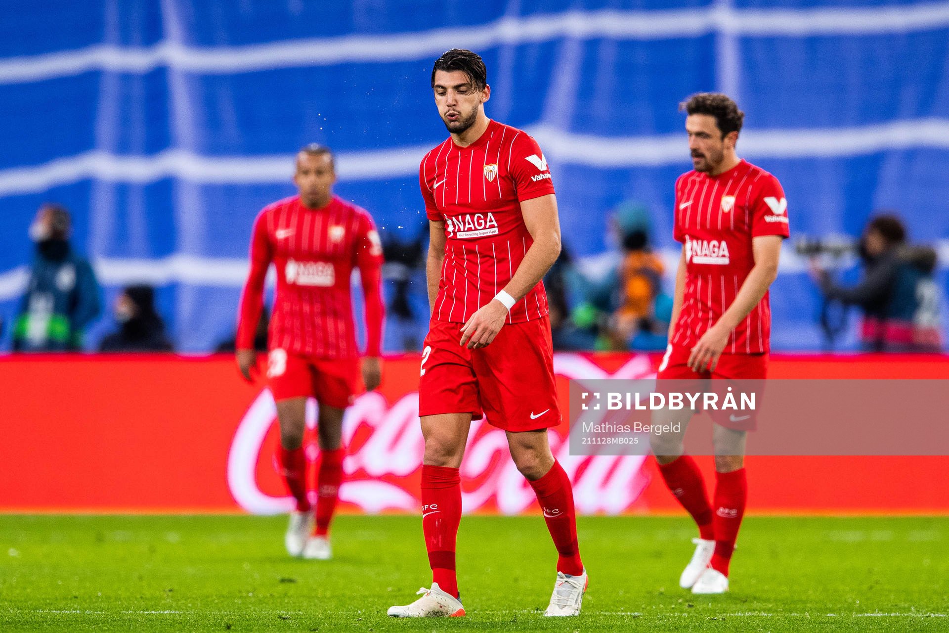 Rafa Mir of Sevilla looks dejected