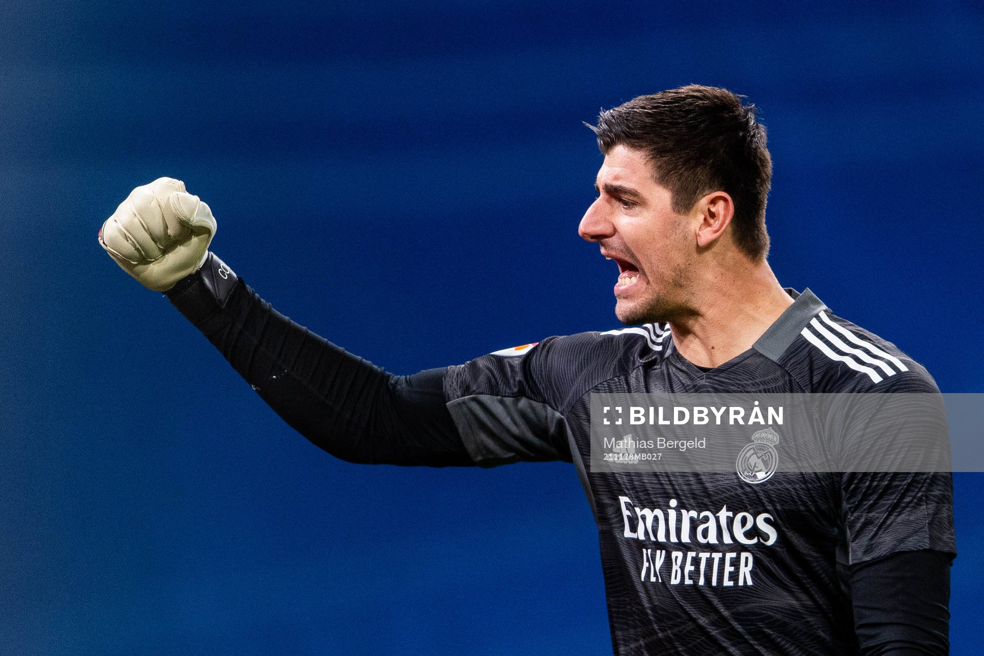Goalkeeper Thibaut Courtois of Real Madrid celebrates