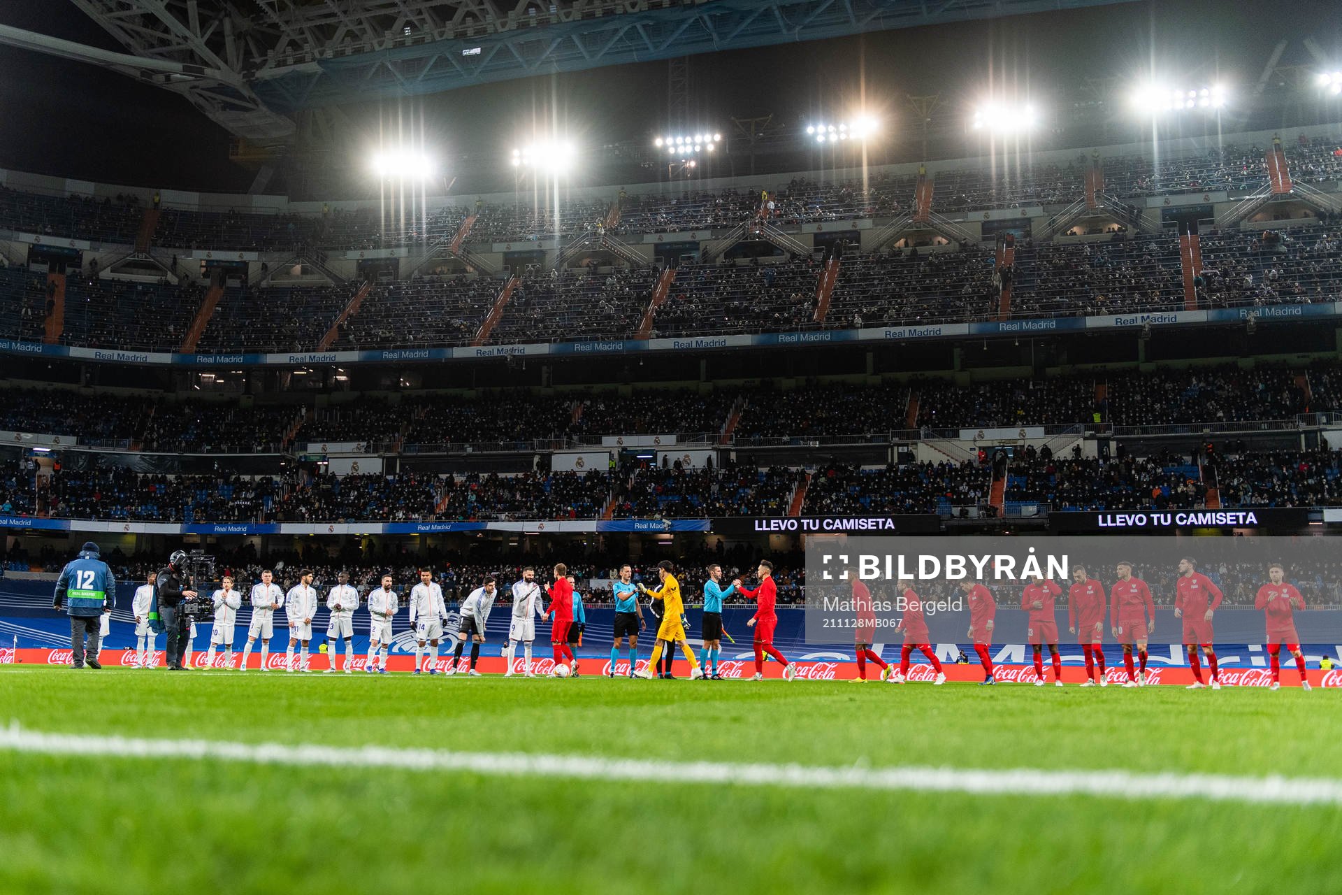 The teams of Real Madrid and of Sevilla