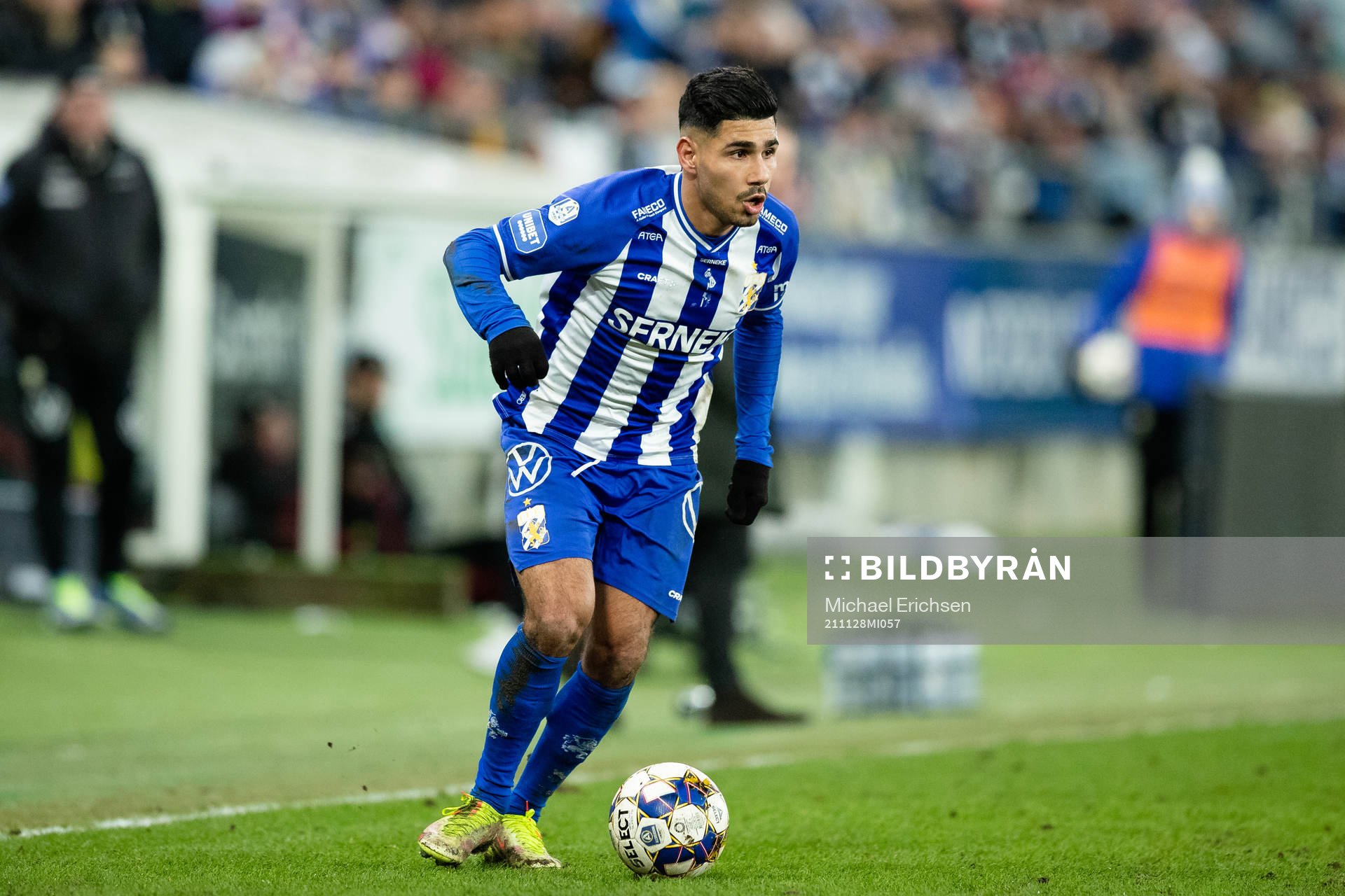 IFK Göteborgs Hosam Aiesh under fotbollsmatchen i Allsvenskan mellan IFK Göteborg och Östersund den 28 november 2021 i Göteborg. 
