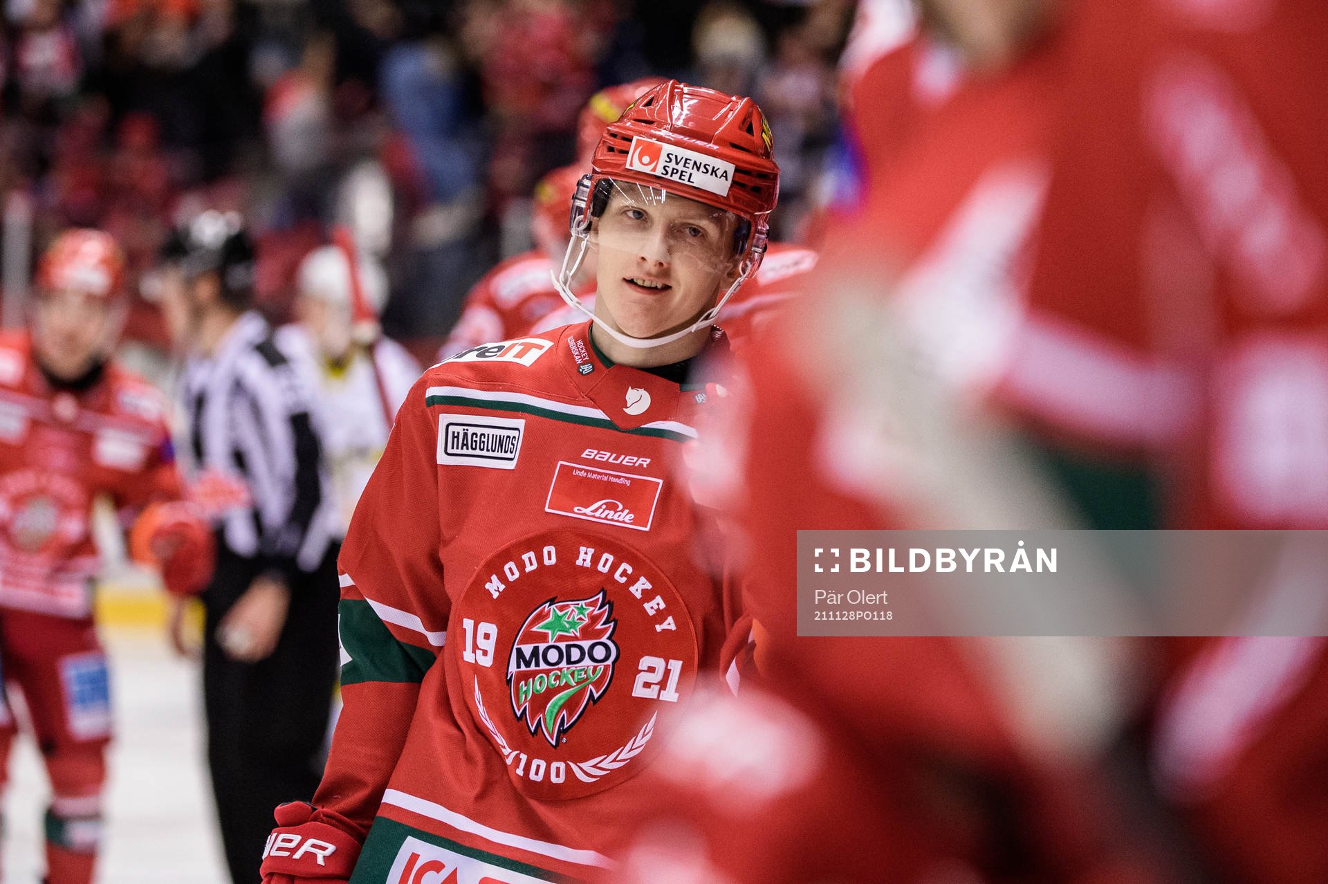 Modos Daniel Mannberg jublar