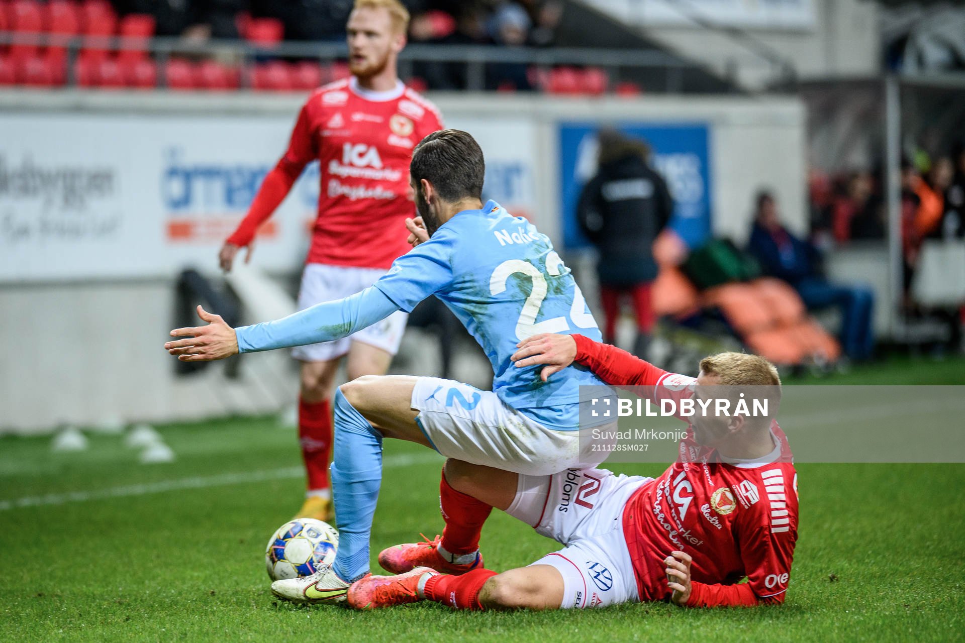 Malmö FFs Adi Nalic och Kalmars Sebastian Ring