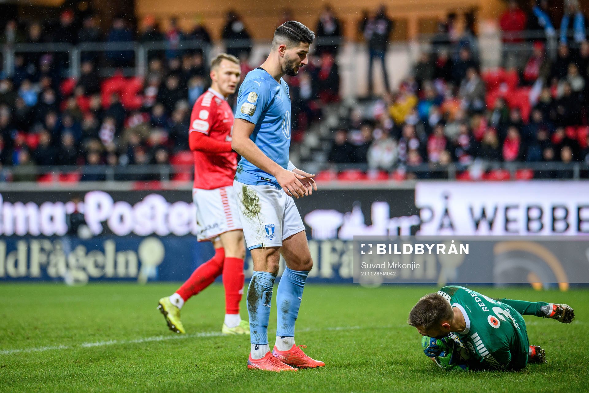 Malmö FFs Antonio Colak och Kalmars målvakt Lucas Hägg