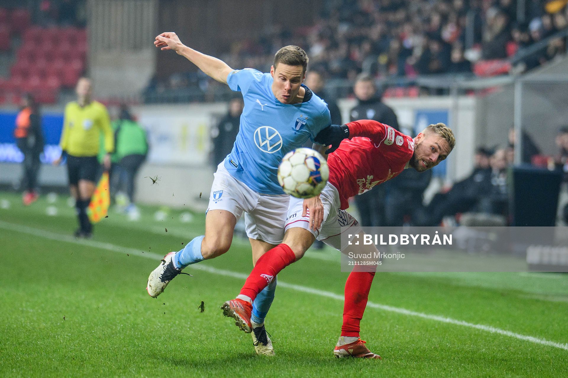 Malmö FFs Niklas Moisander och Kalmars Jonathan Ring