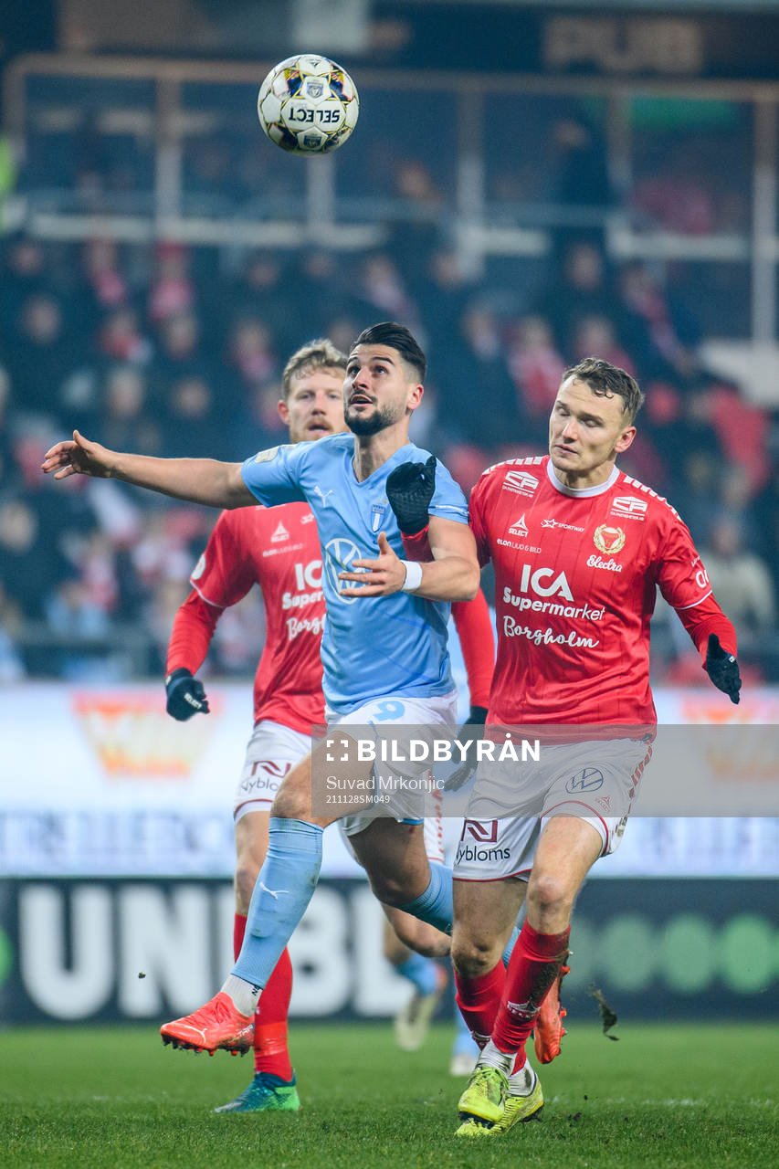 Malmö FFs Antonio Colak och Kalmars Piotr Johansson